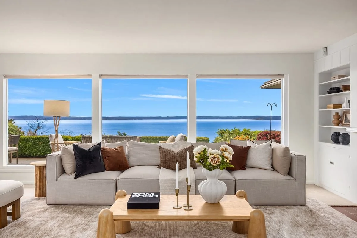  BROADVIEW | SOLD FOR $2,970,000 