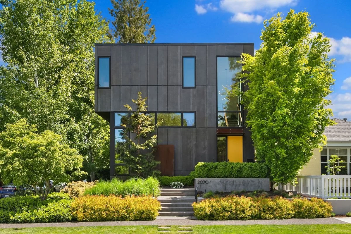  MADISON PARK | SOLD FOR $3,395,000 