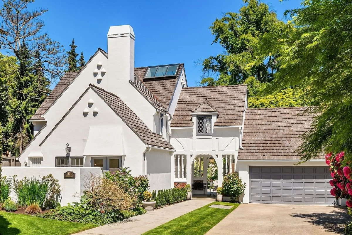  BROADMOOR | SOLD FOR $4,100,000 