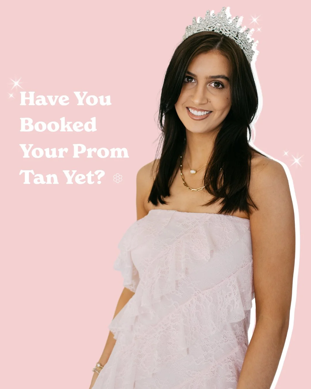 Prom is coming&hellip; have you booked your tan yet? 👗 These spots fill up FAST, and we want you glowing at the perfect time &mdash; so don&rsquo;t wait to grab your appointment. 🤎
Want to make it even more fun? Book a mobile spray tan party with y