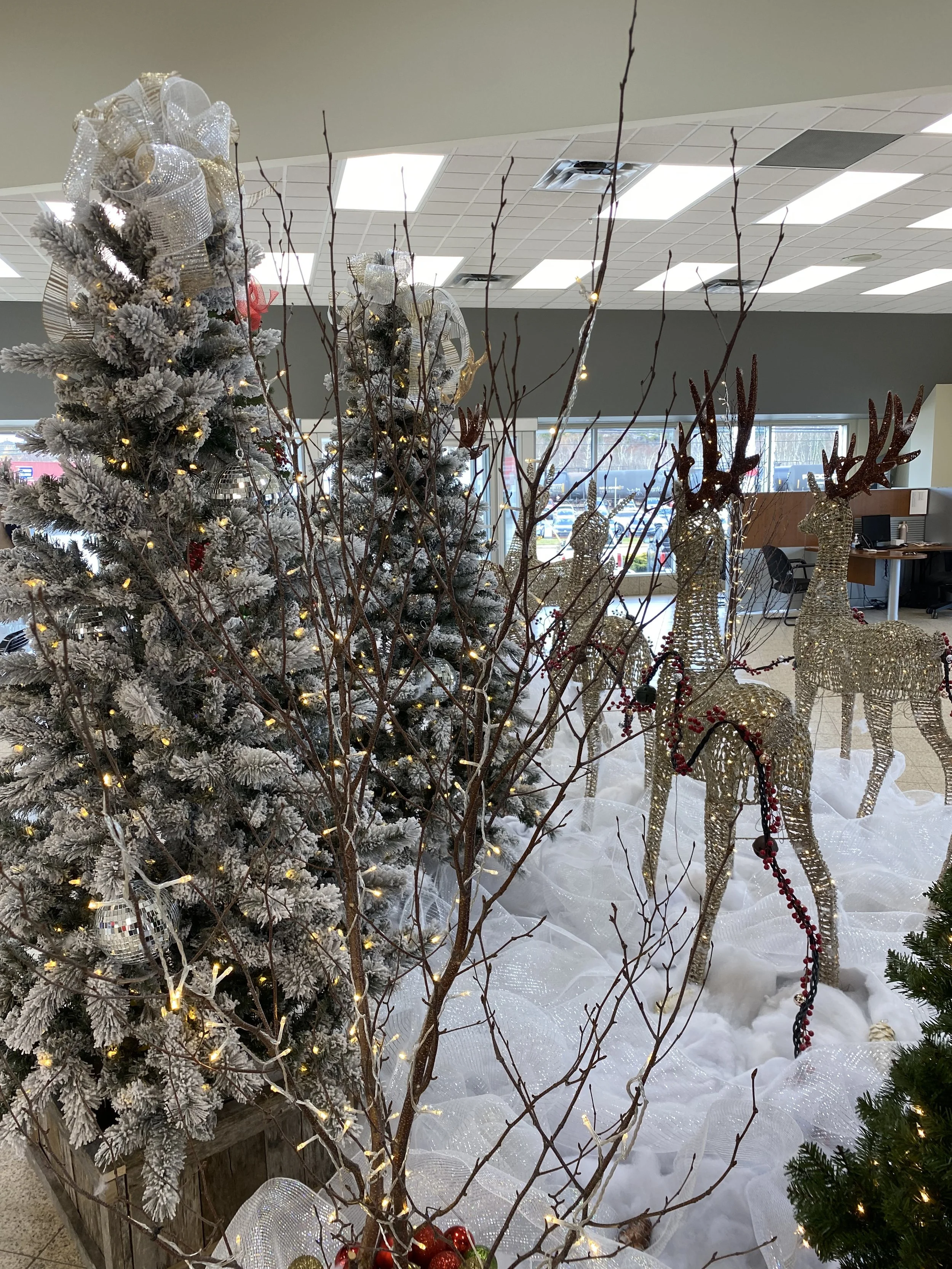 Honda Saint John. Christmas Scene Installation 2024