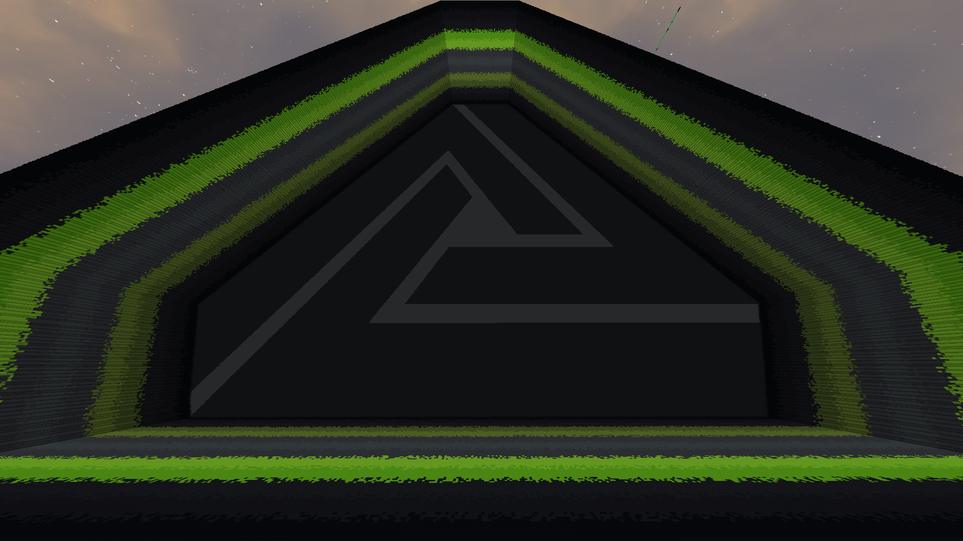 Triangle Fade Perimeter Decoration