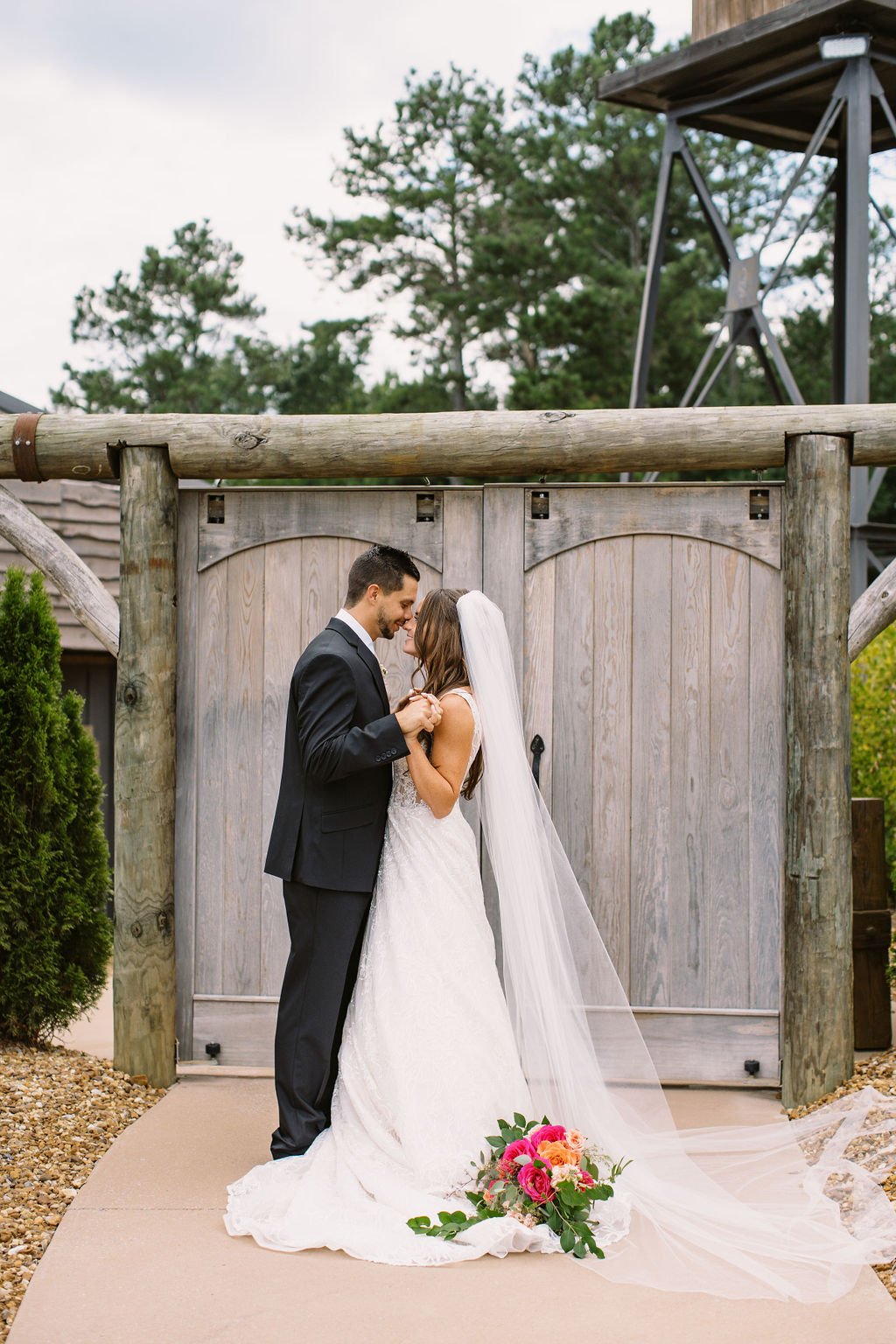 ocoee crest mountain view outdoor summer wedding.jpg