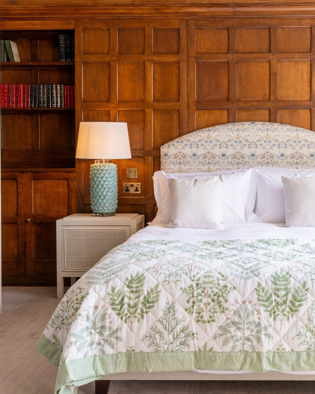 Make the most of your stay at The Vineyard Hotel with activities across our collective estate. From golfing on our renowned courses, to wine tastings, to wandering through the beauty of spring there's something for everyone to enjoy across Leonardsle