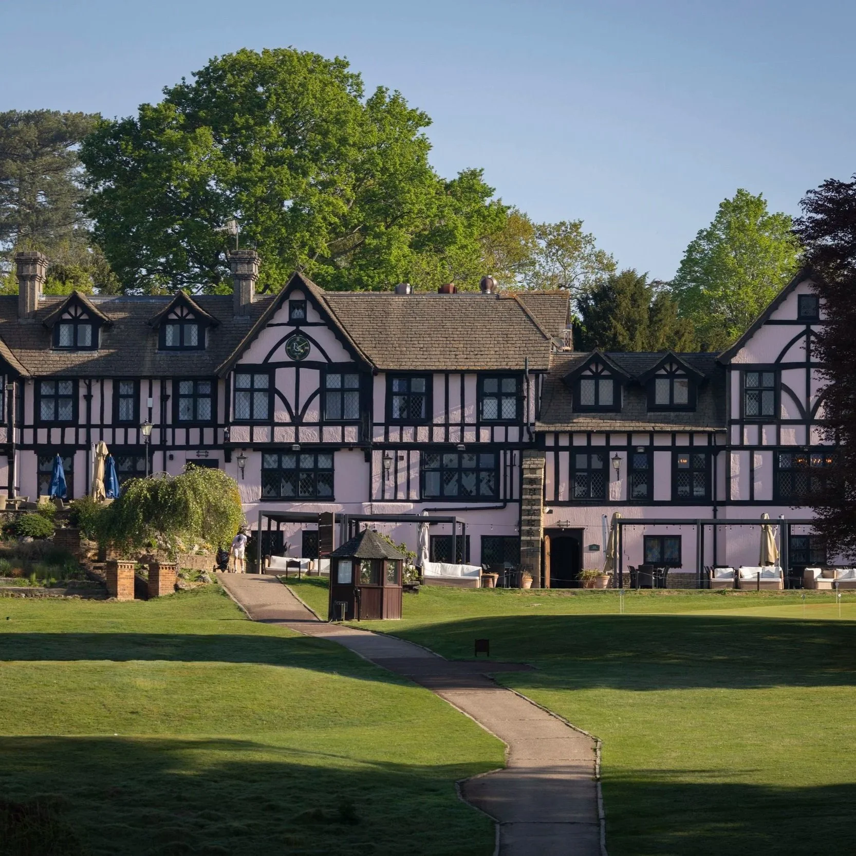 leonardslee wine estate murder mystery.jpg