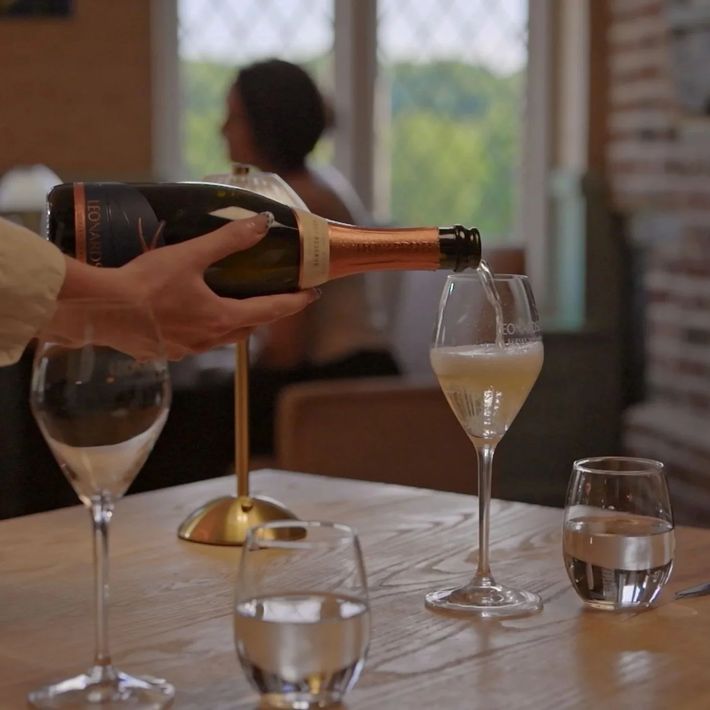 Leonardslee Brut Reserve.jpg
