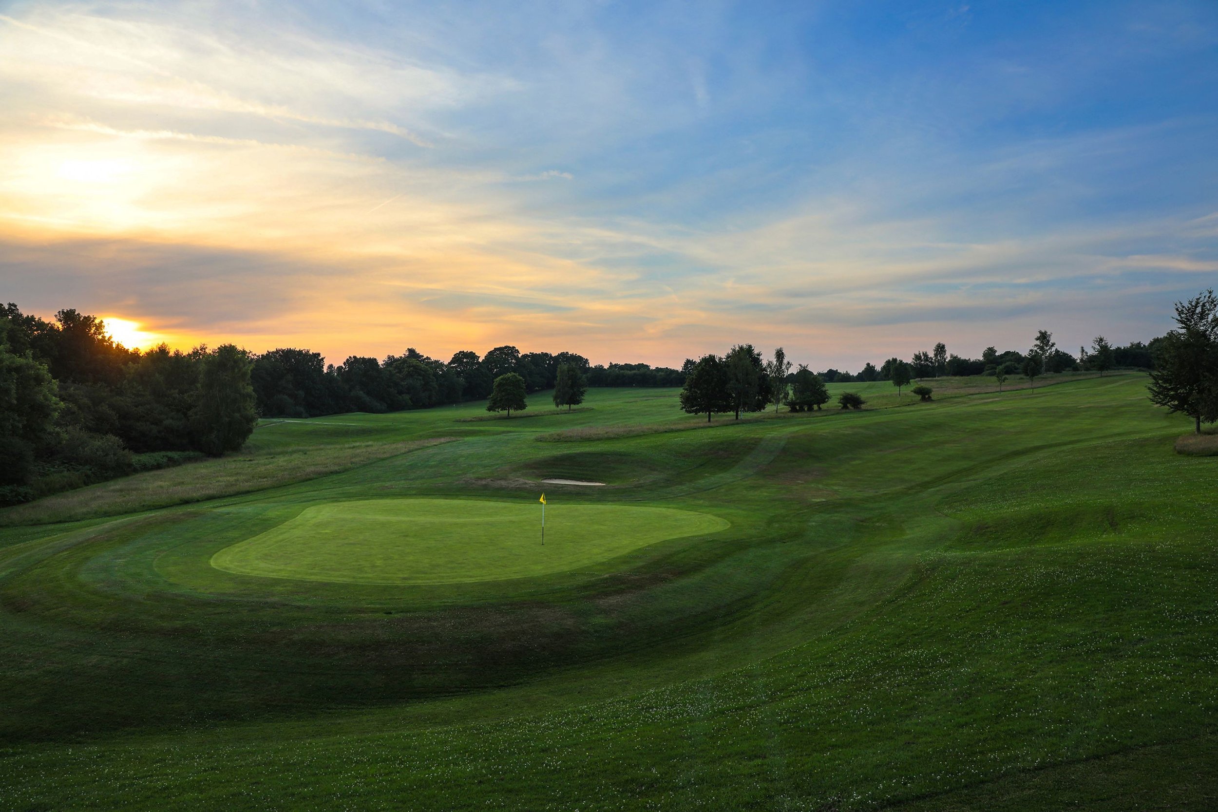 The Kingfisher Golf Course Hole by Hole Tour Mannings Heath Golf Club The Kingfisher Golf Course Hole by Hole Tour Mannings Heath Golf Club