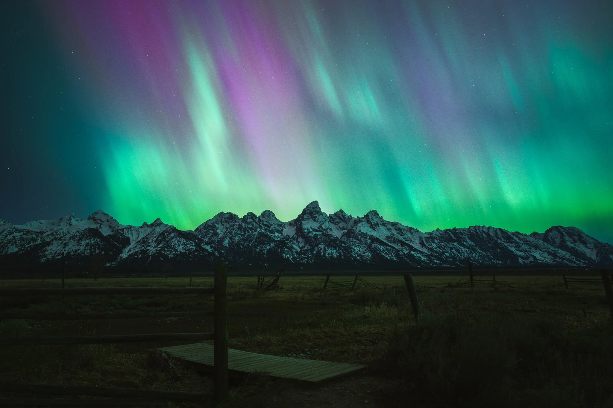 Teton Aurora-1.jpg