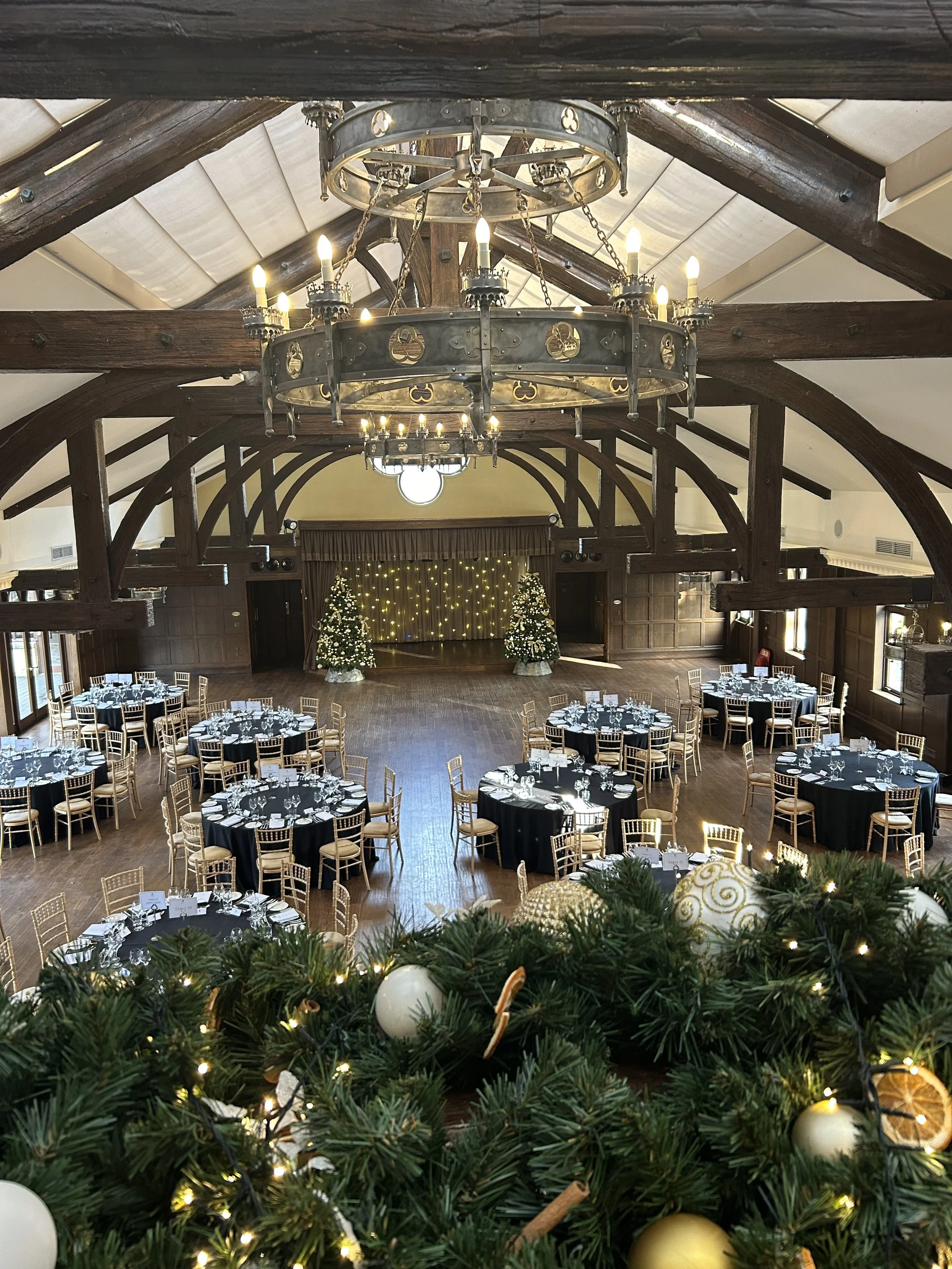 CHRISTMAS DAY LUNCH IN THE GRAND ROOSEVELT BALLROOM