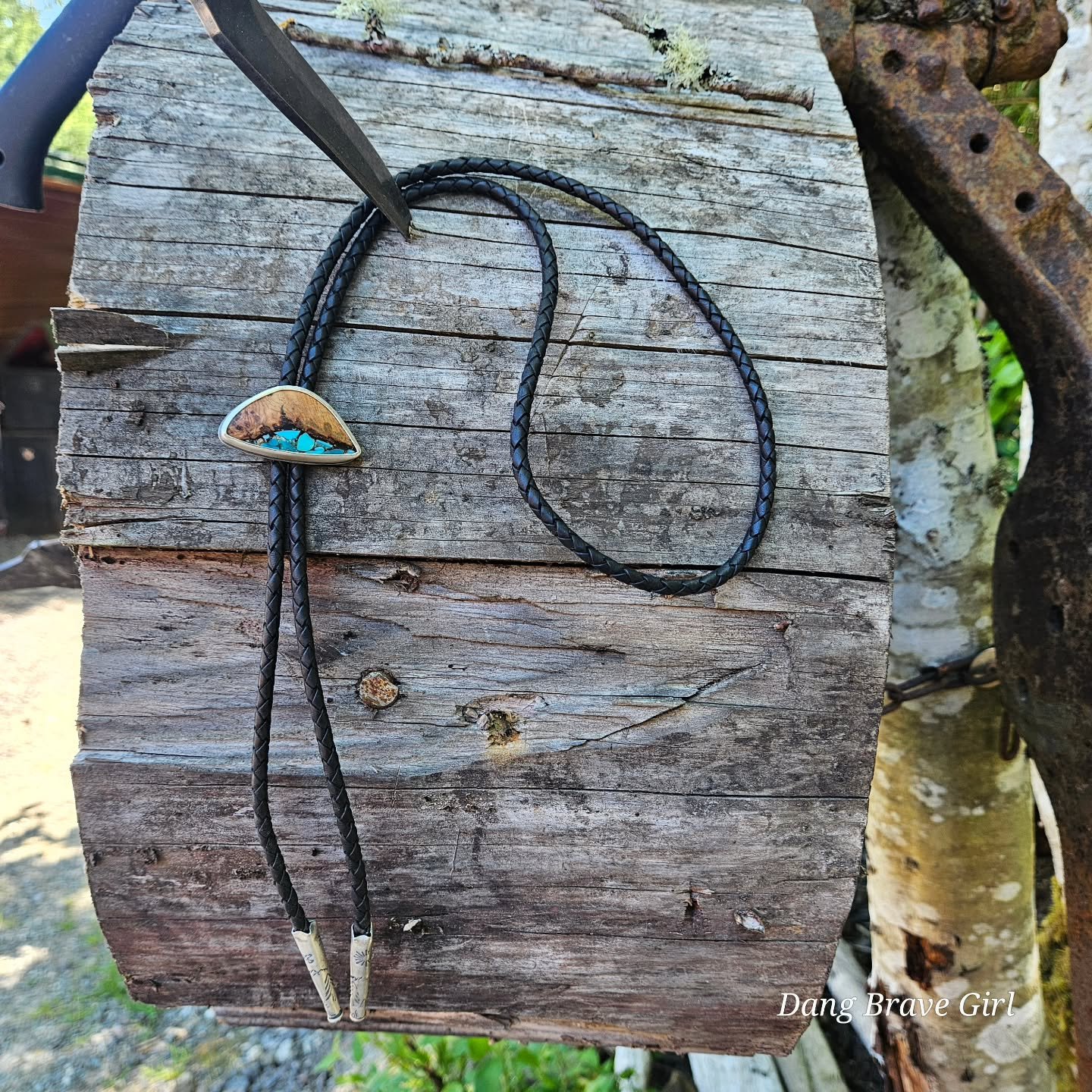 Take Me To The Mountains ⛰️ 

Bristlecone Pine with Turquoise Bolo.... do you know about those trees? The oldest living thing on earth is thought to be Methuselah, a Great Basin Bristlecone Pine in the Inyo National Forest. I have been there to see t
