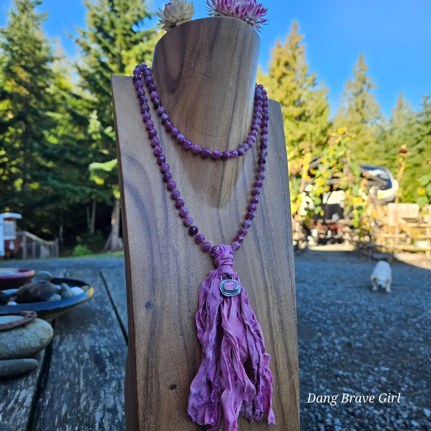 Happy Mala Monday from me & ShellBe 🐶.
She's over there deciding whether to bury or eat her treat! And I'm trying to stay warm in what feels like winter already. Thankfully the sun came out and I managed to finish getting pictures for what will