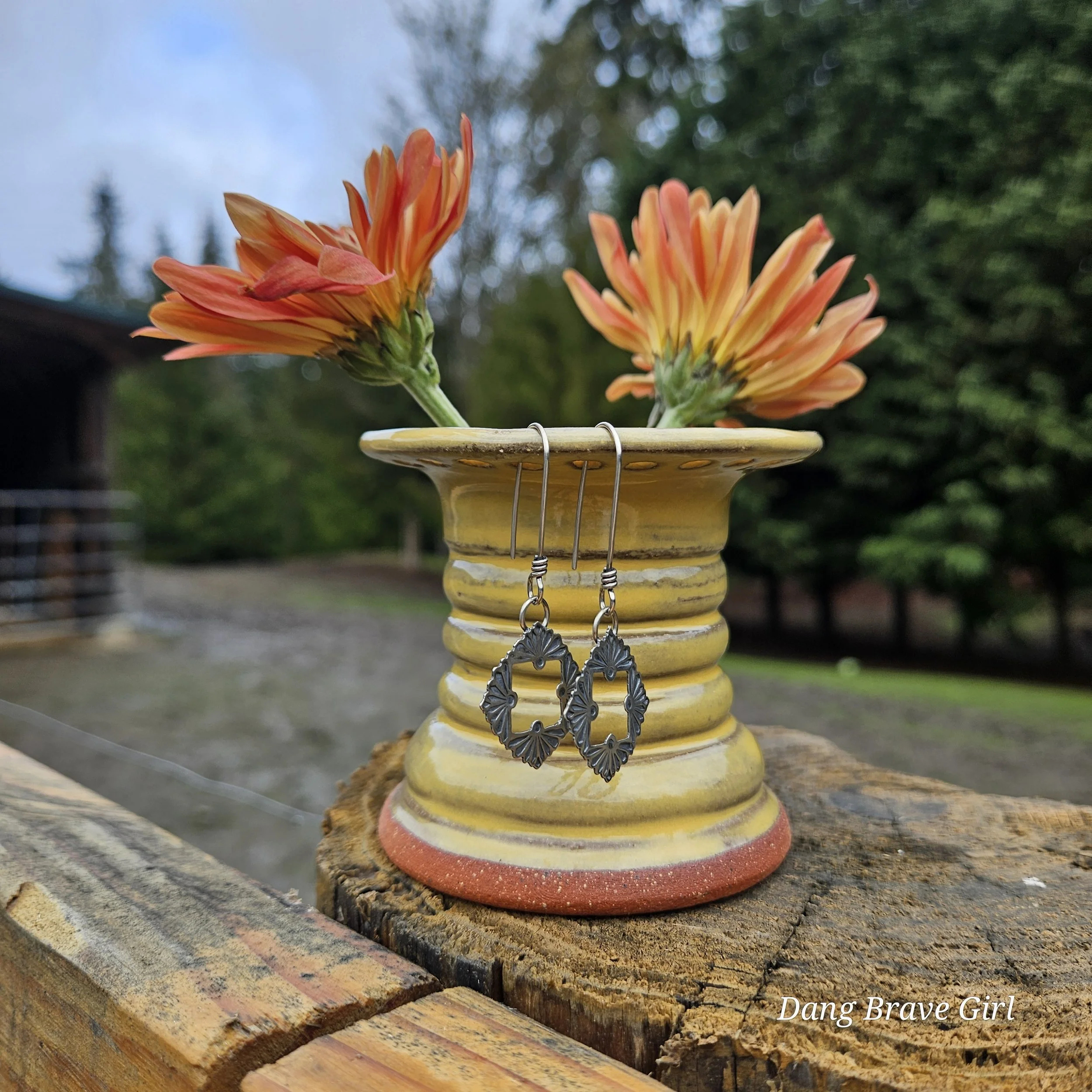 Sunshine Earring Holder/Vase