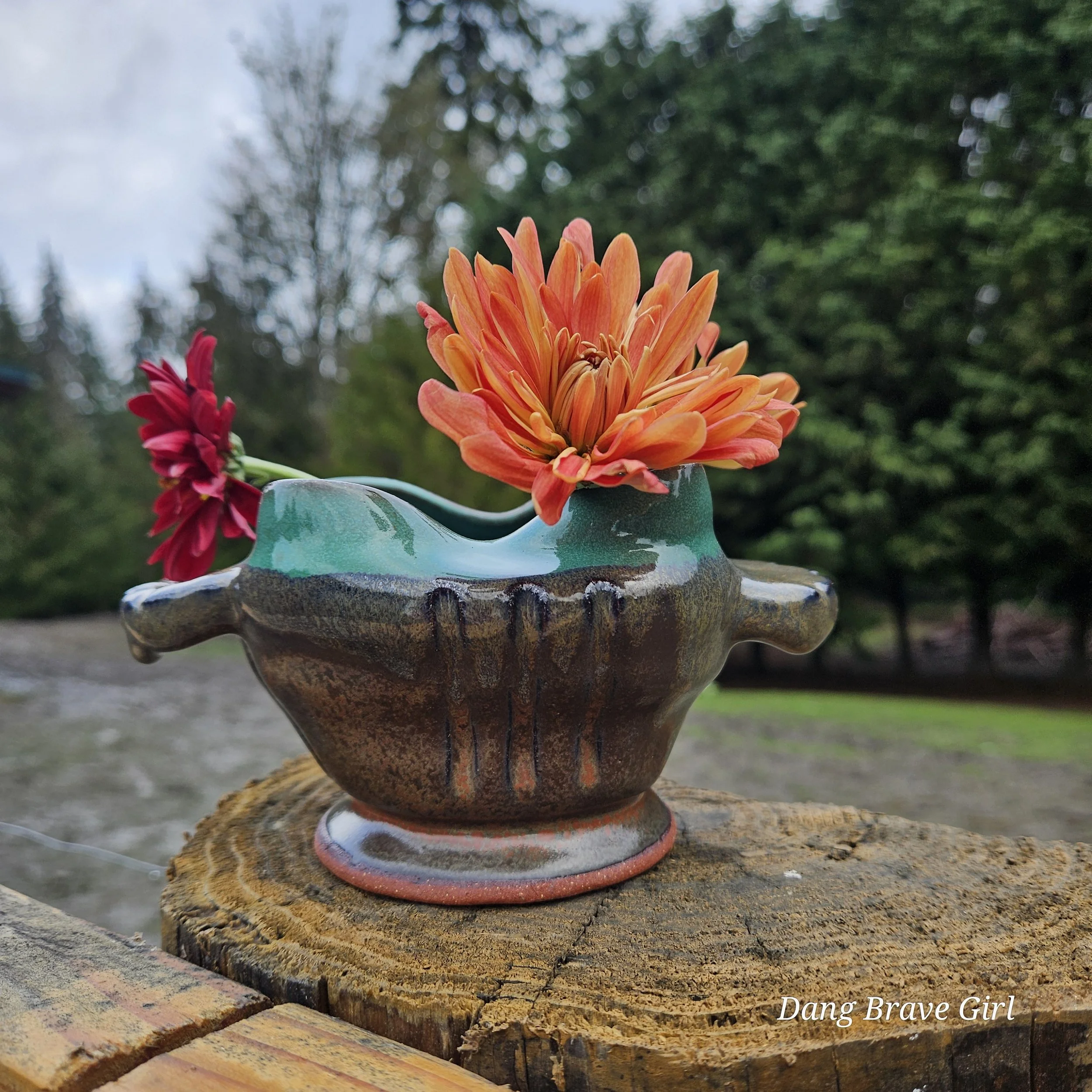 Groovy Handled Dish/Vase