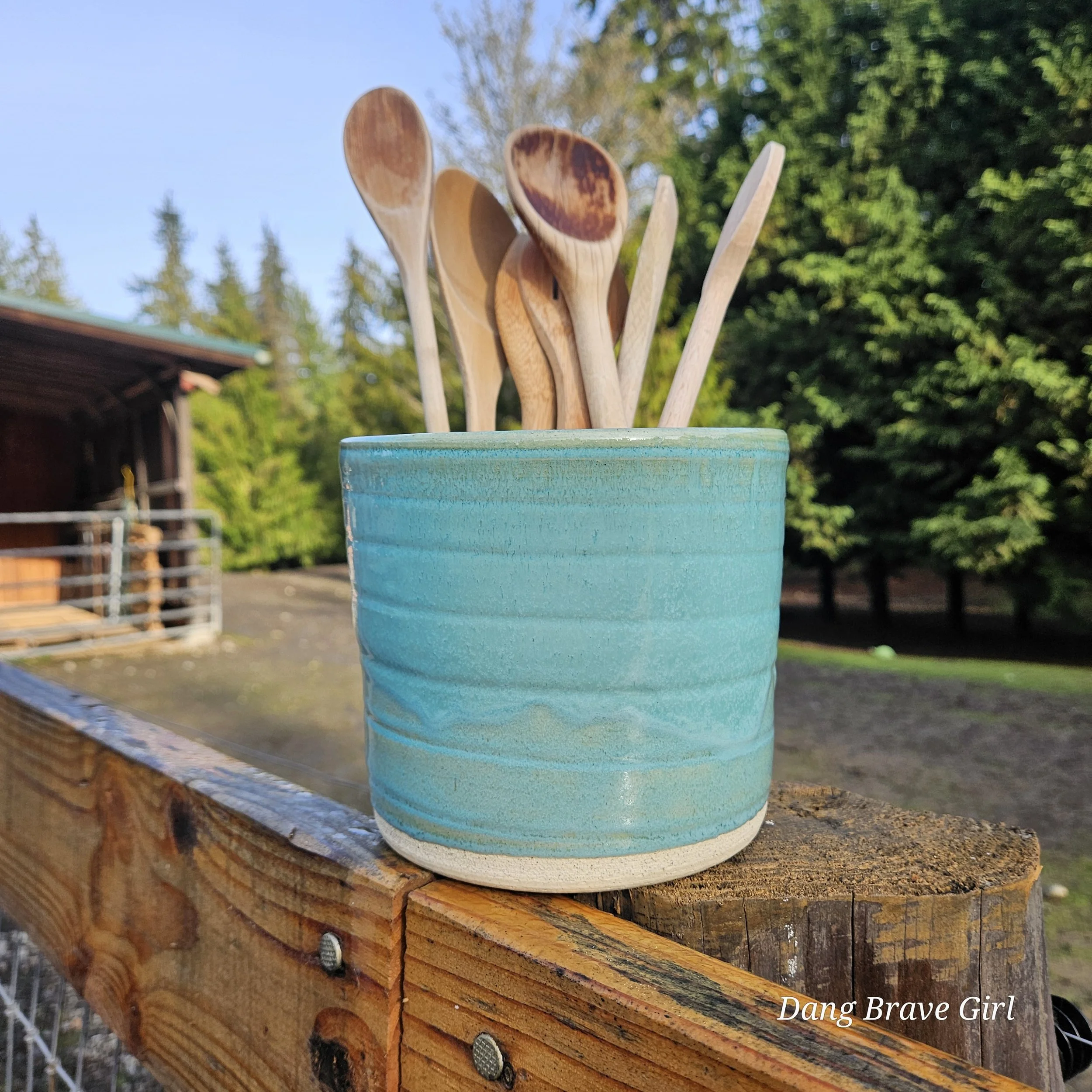 Meduim Sized Blue Crock/Pot/Planter