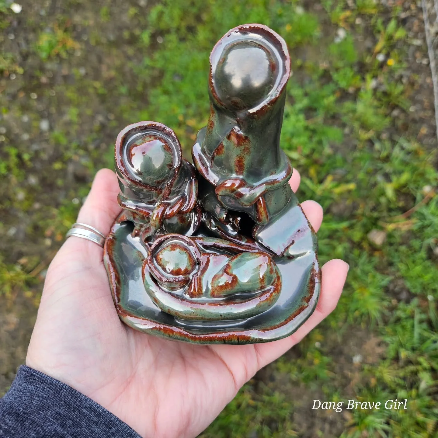 Away in a manger....

How sweet is this nativity scene? Last night we stocked Santa's shelves with a bunch of new mugs and other goodies, including this unique piece. 

I will get orders placed by 2pm PST out in today's mail and will continue shippin