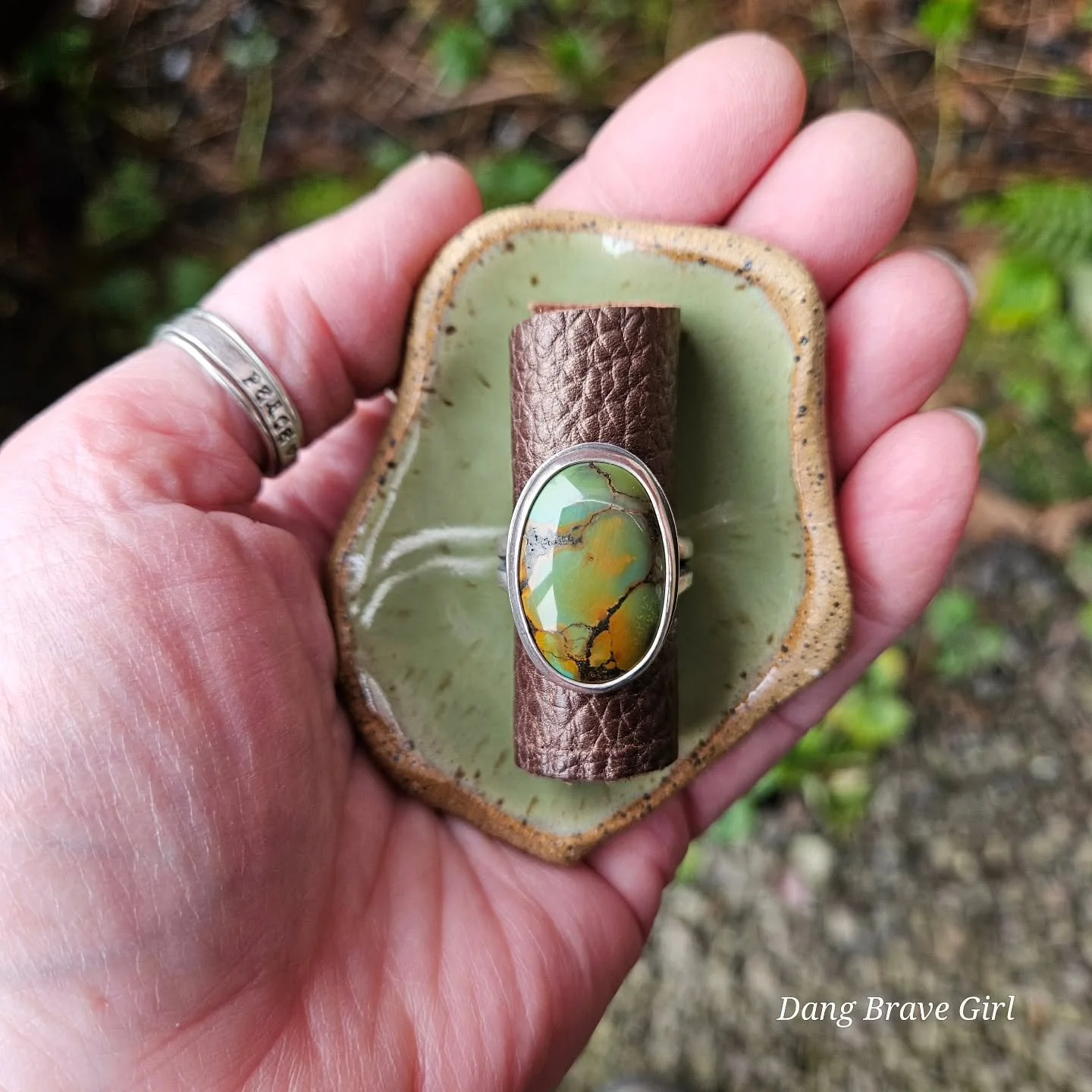 The Green River ring...

.... the sun came out this afternoon, I took way too many pictures of this beauty.... and then I wrote the listing for it.

I am proud of myself for letting her go 😉....we had some serious talks about it yesterday, trust me!