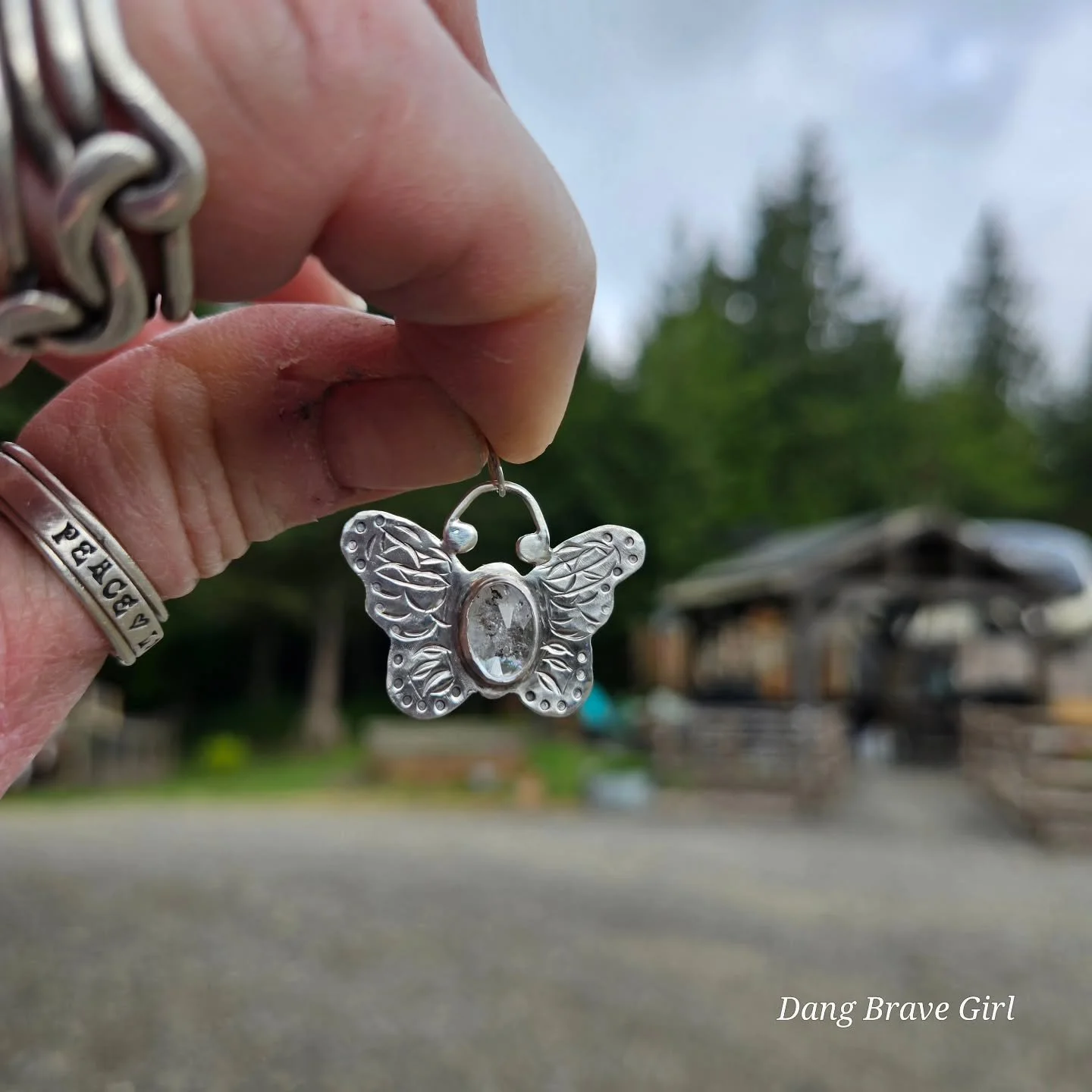 I have had the honor of creating pieces for a special lady after the birth of her girls.... there was a bird, then a bunny and now a butterfly 🦋. 

Garnished with a Herkimer Diamond ✨️.

I truly believe customs are the icing on this beautiful DBG li
