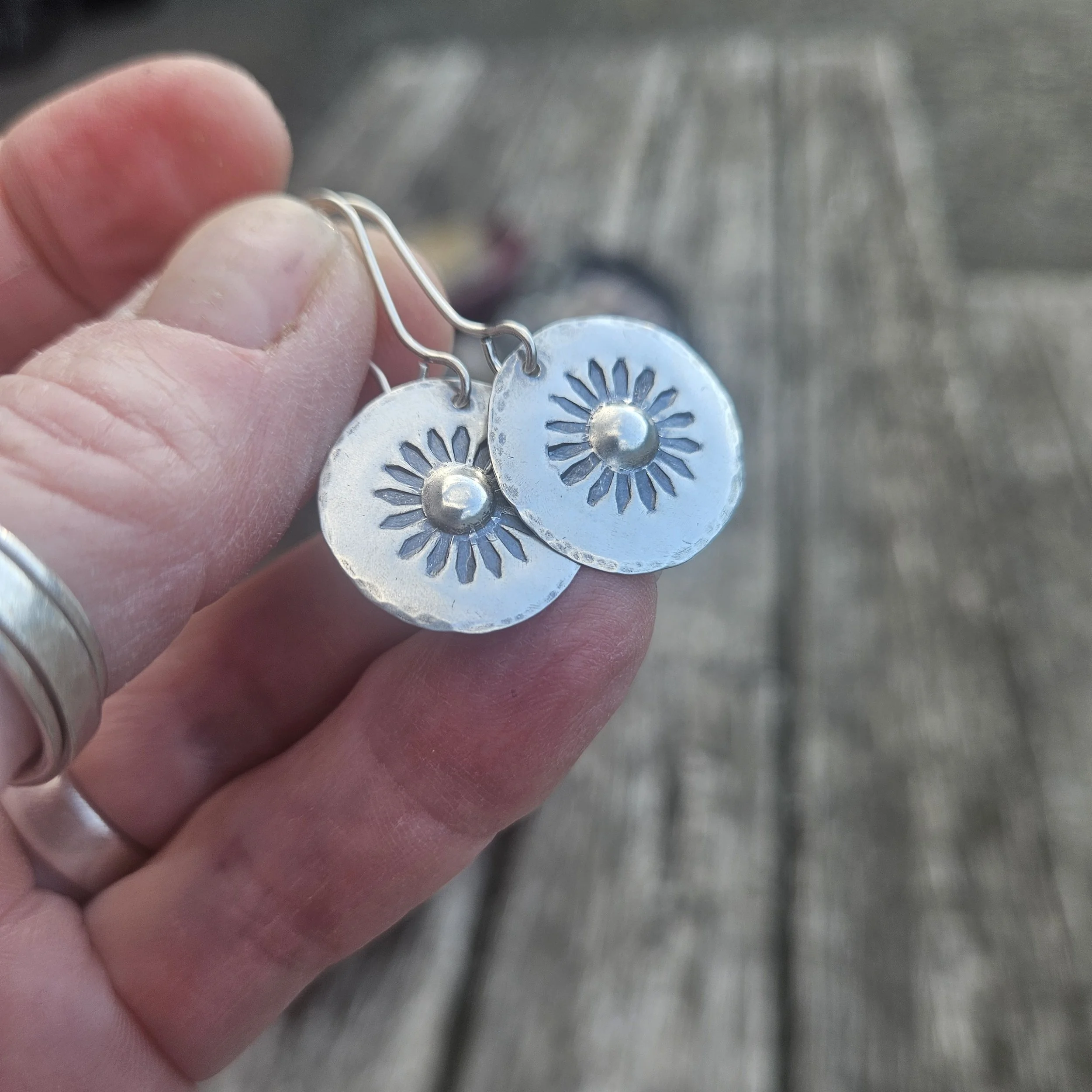 Sun Kissed Silver Blooms