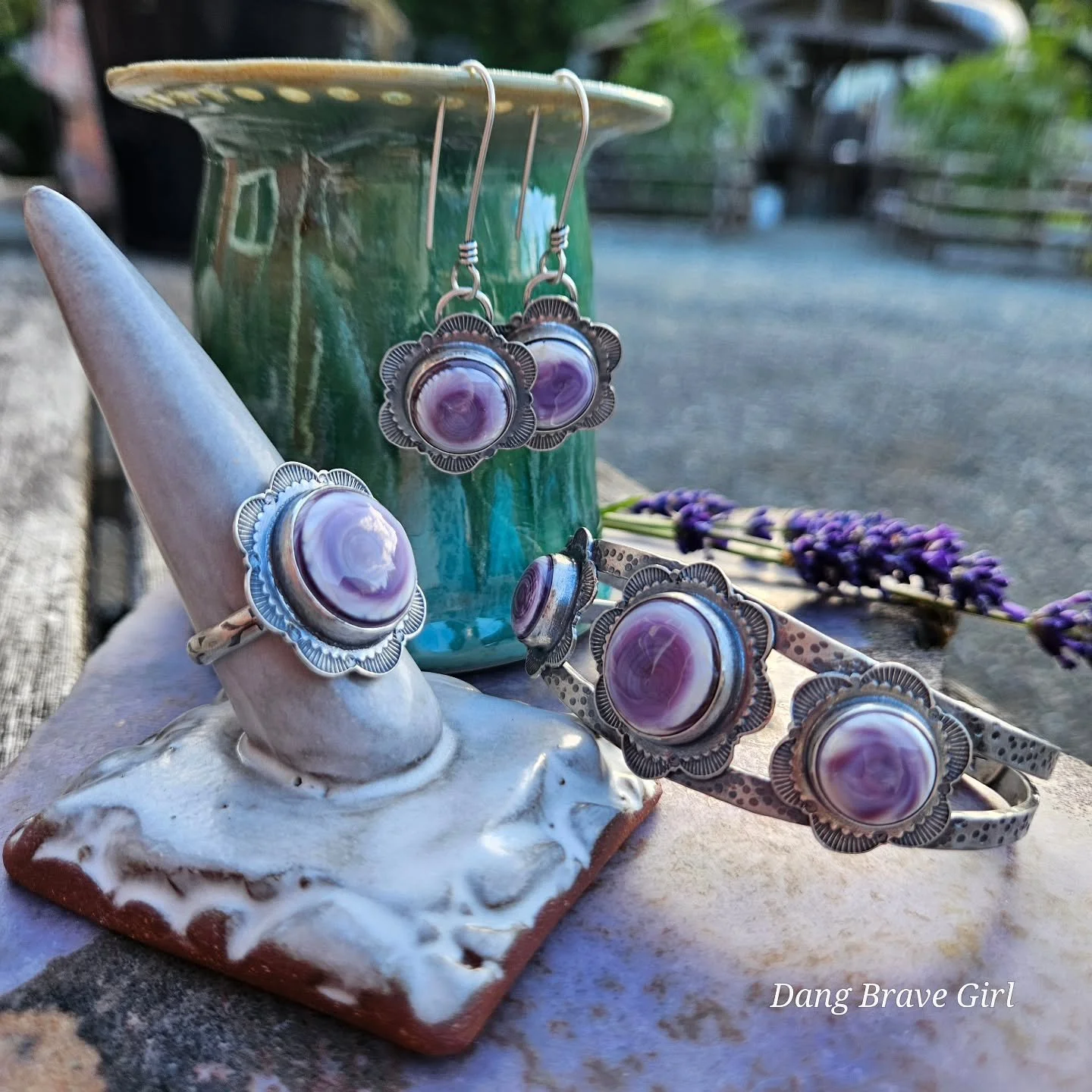 Gotta have a group shot of this super special set 🌸... even though the ring was loved up and is headed home it it's mama. 
This Wampum shell was a true joy to create with and I already look forward to my next opportunity with it. 

Thank you again f