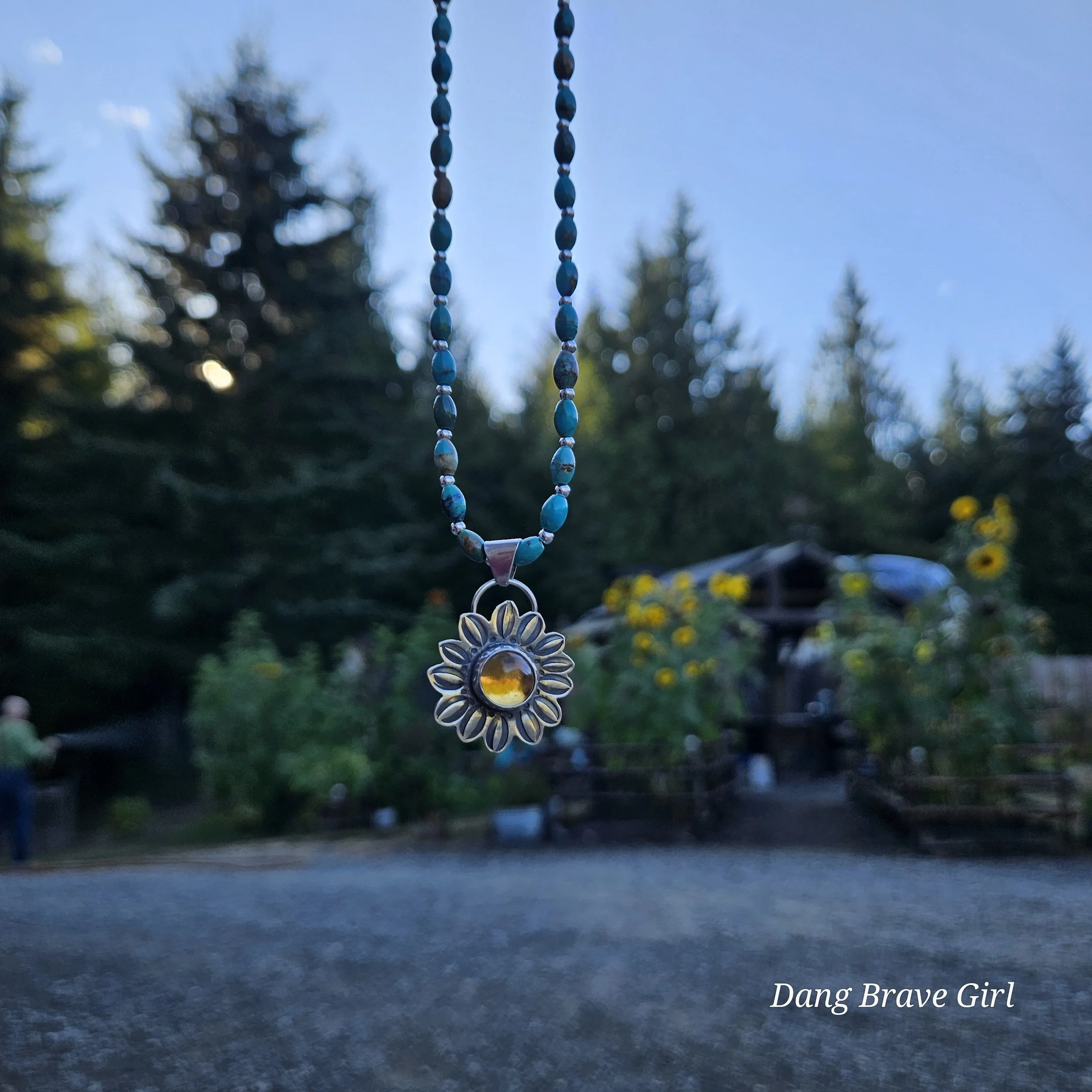 Sunflower Shine Necklace