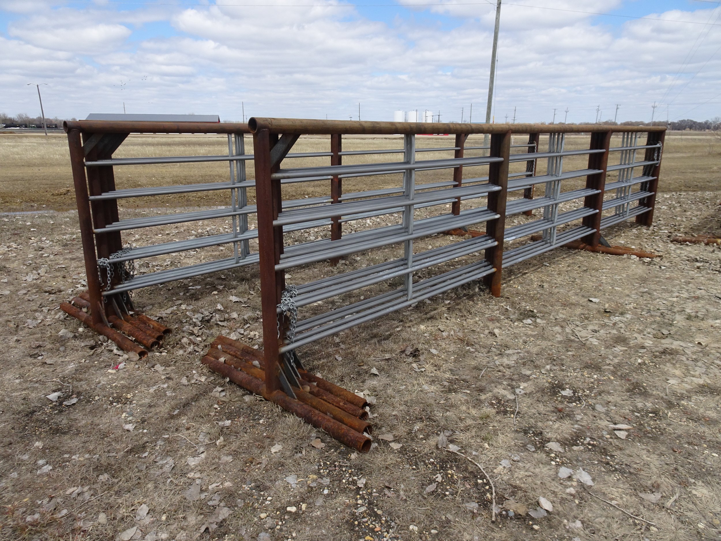 New/Unused livestock panels