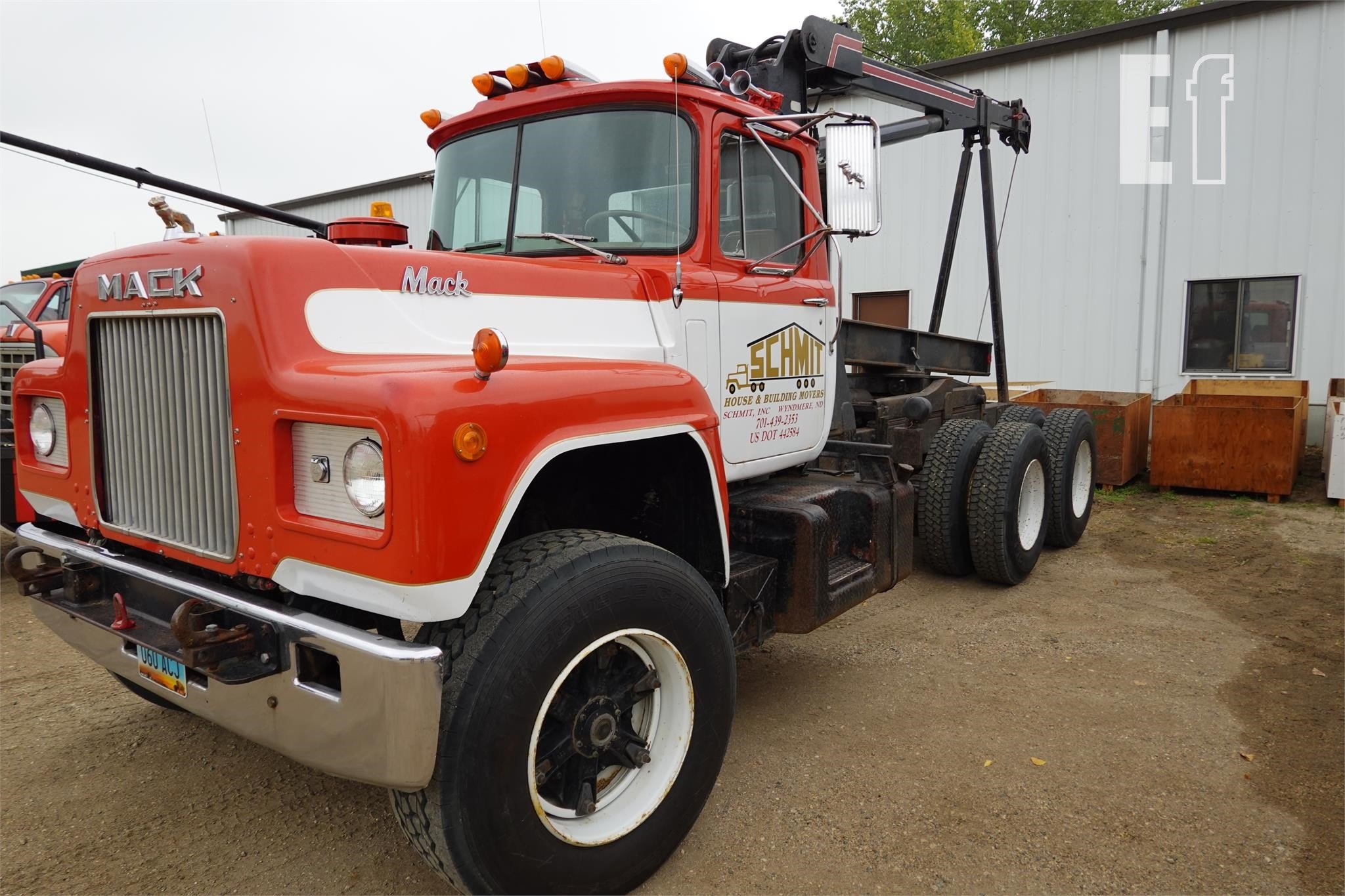 Lot# 120 | 1977 Mack R686ST_1.jpeg