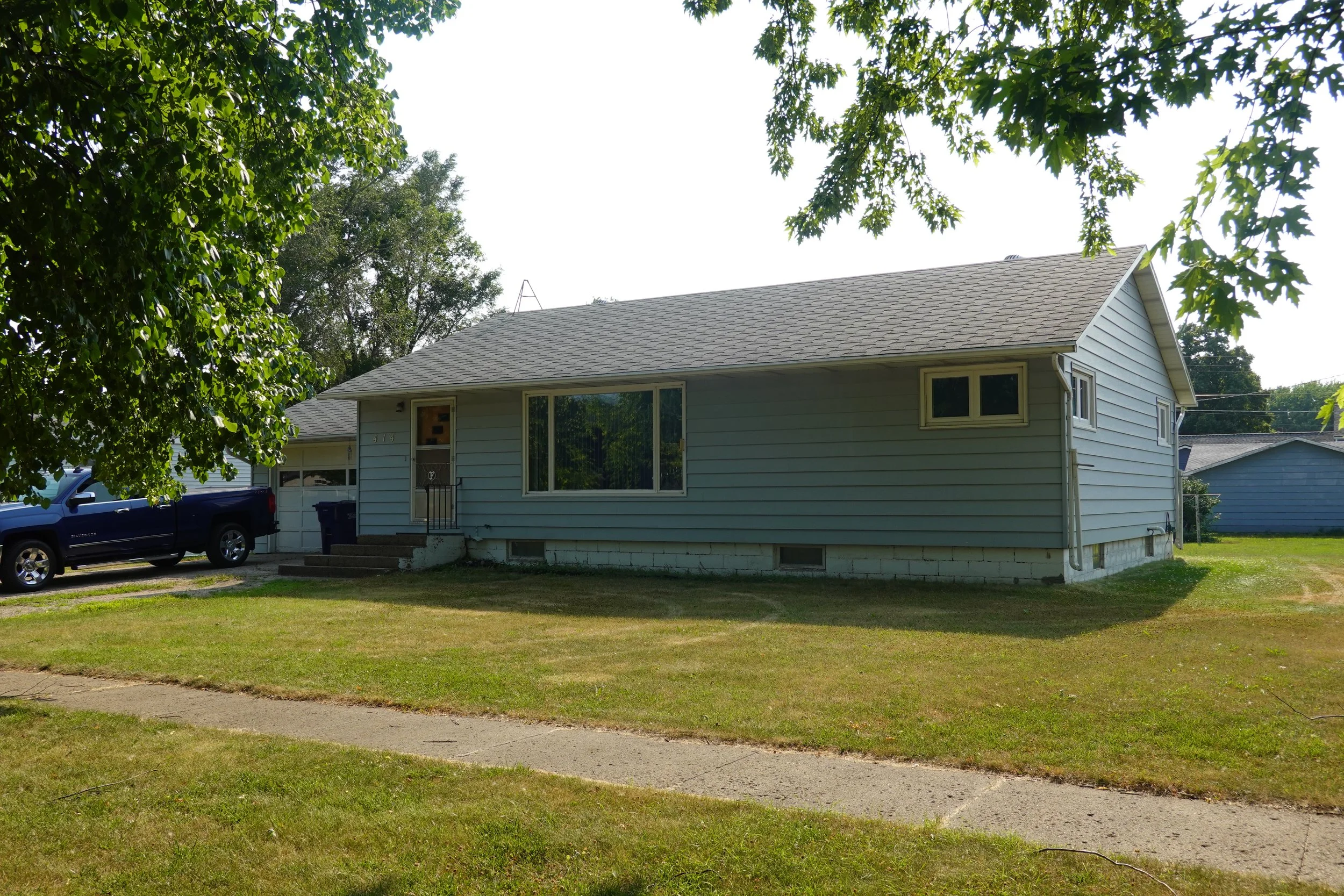 Real Estate and Personal Property Auction