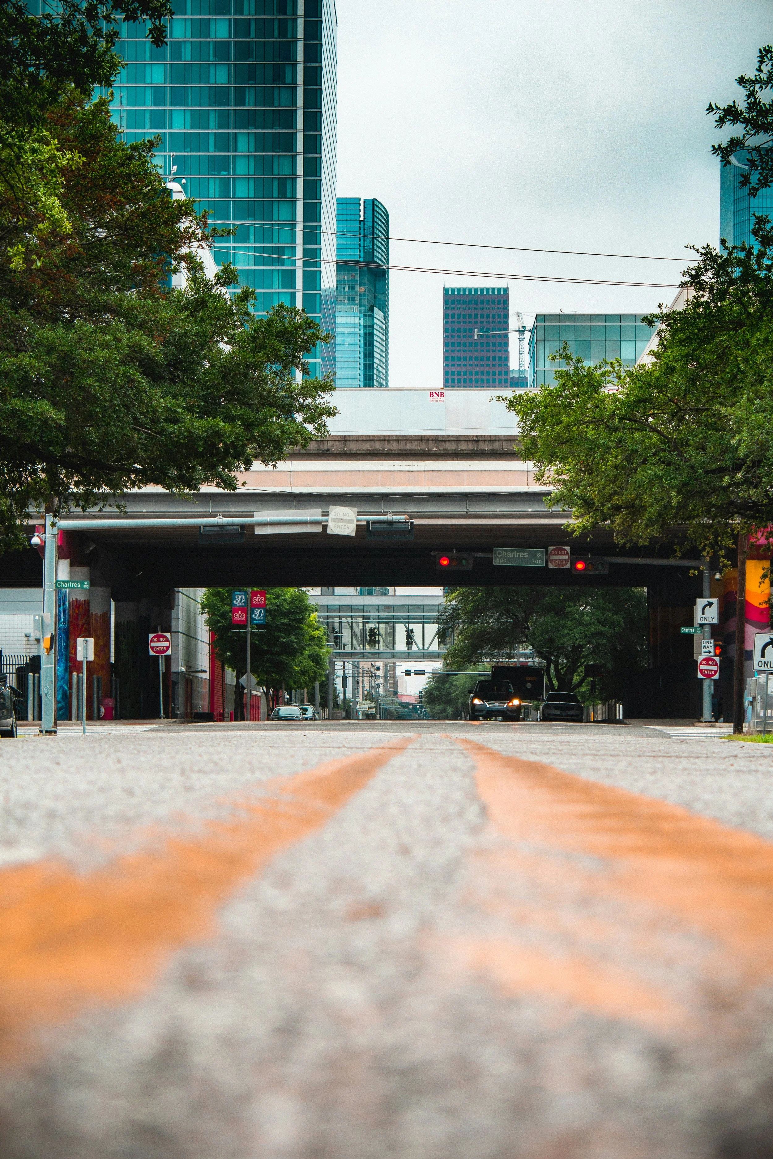 How to Establish a Houston Presence Without Leasing a Full-Time Office