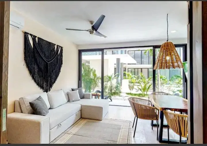 a232a688-50ee-454c-9628-4ac6148113ae 2.jpg