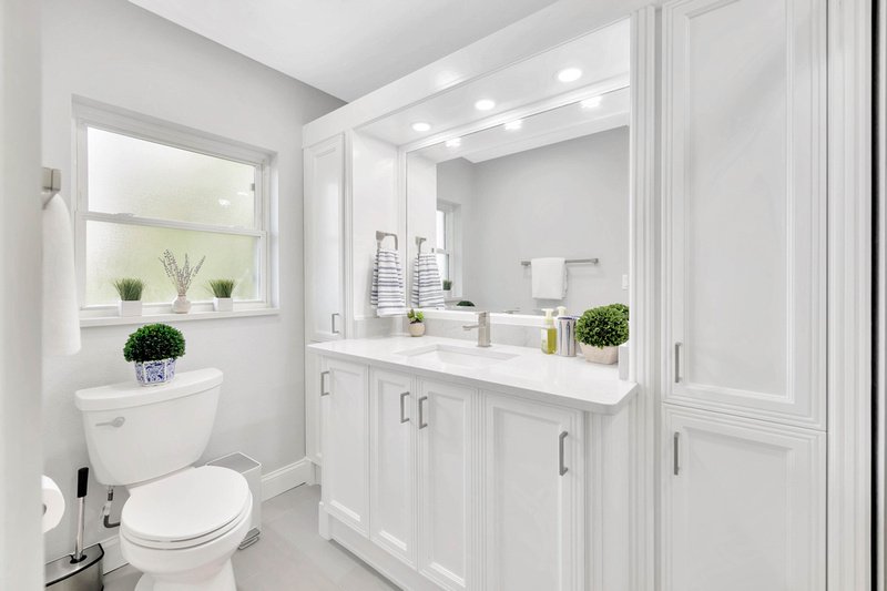 bathroom cabinet renovation bayshore.jpg