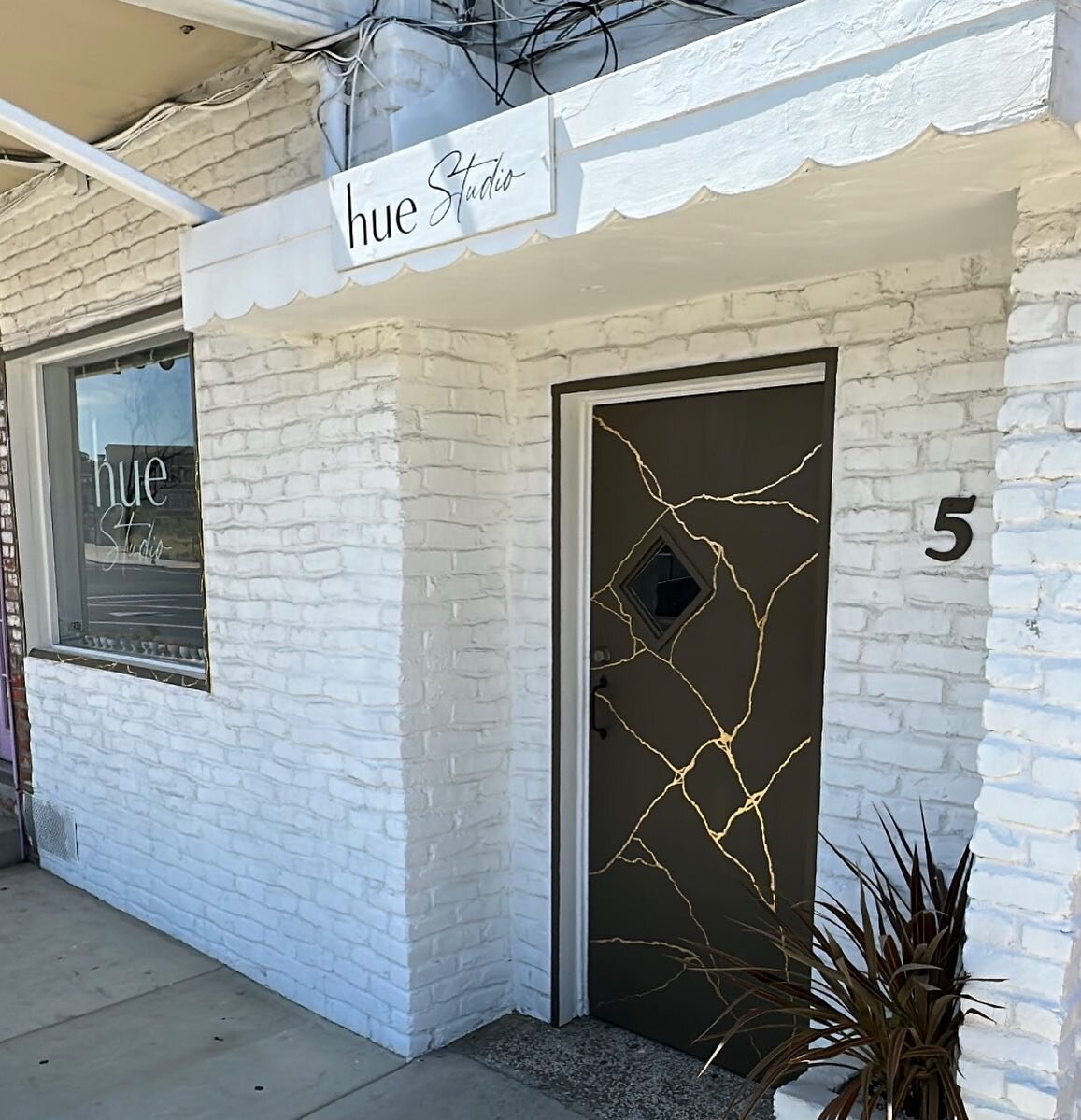 Hi! We&rsquo;re @hue_studio_napa, a boutique hair salon in downtown Napa specializing in creating beautiful hair that has integrity! We&rsquo;re located on Third Street, between the fairgrounds and downtown, and there&rsquo;s plenty of free parking i