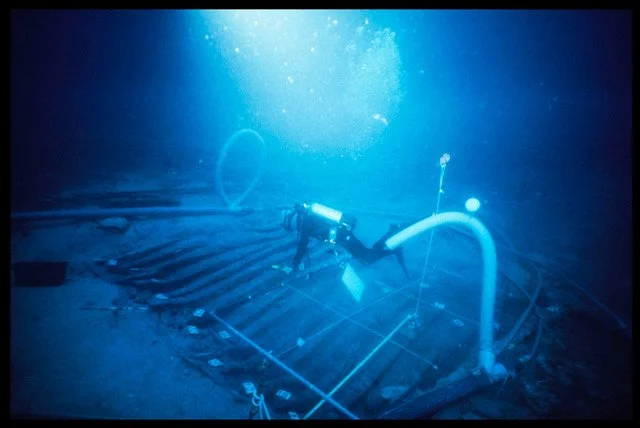 L'archéologie maritime de l'islam en Méditerranée occidentale : les épaves racontent l'histoire et les contacts contacts entre Méditerranée et monde franc au début du Moyen Age (IXe-Xe s.)