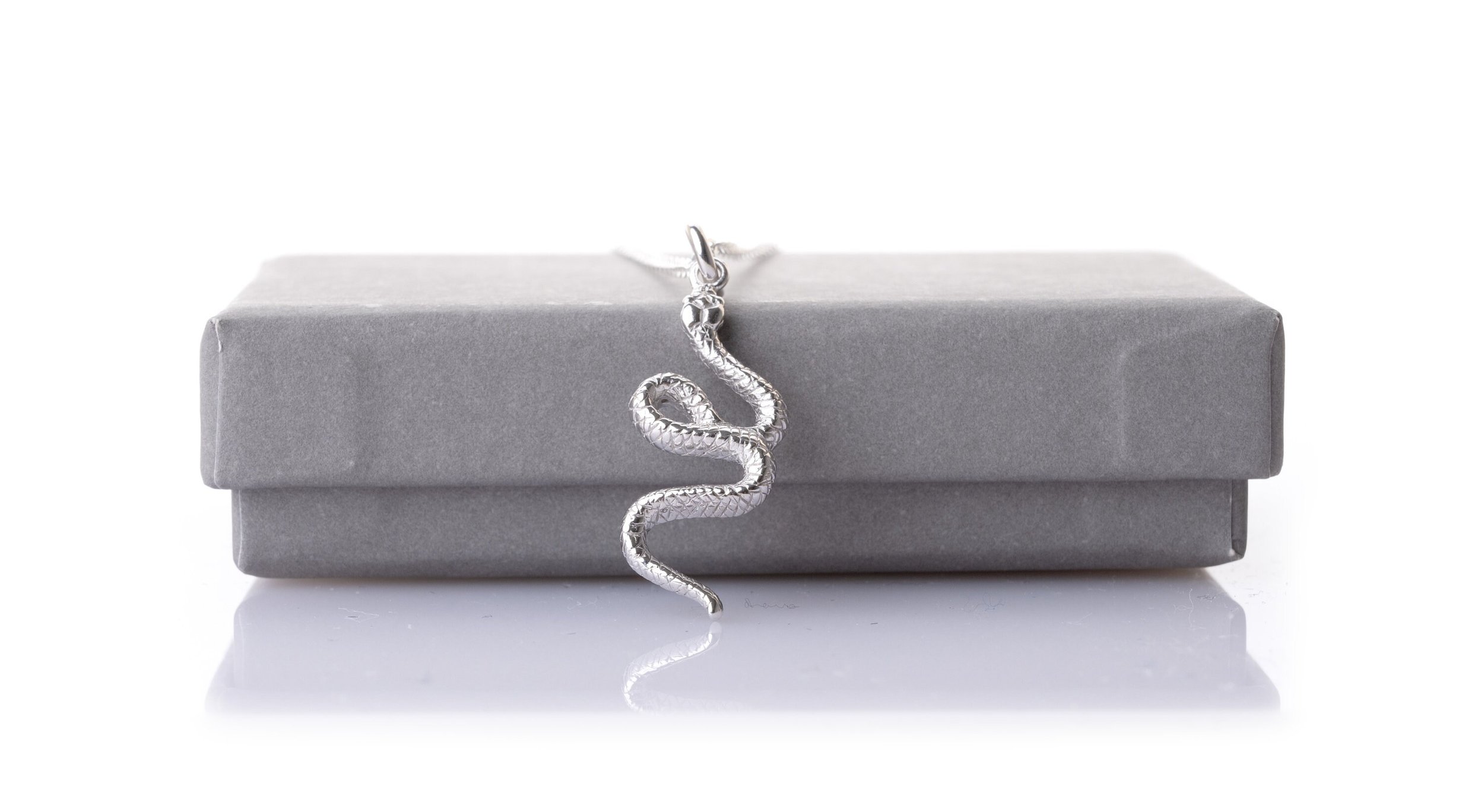 https://i.etsystatic.com/8675532/r/il/7ab6e7/4933826011/il_fullxfull.4933826011_l2wo.jpg