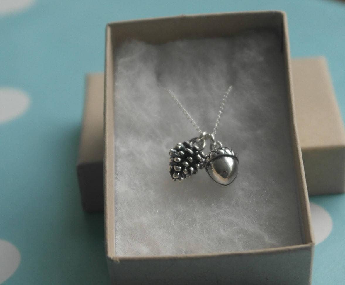 https://i.etsystatic.com/8675532/r/il/993e0d/1350159091/il_fullxfull.1350159091_fl9s.jpg