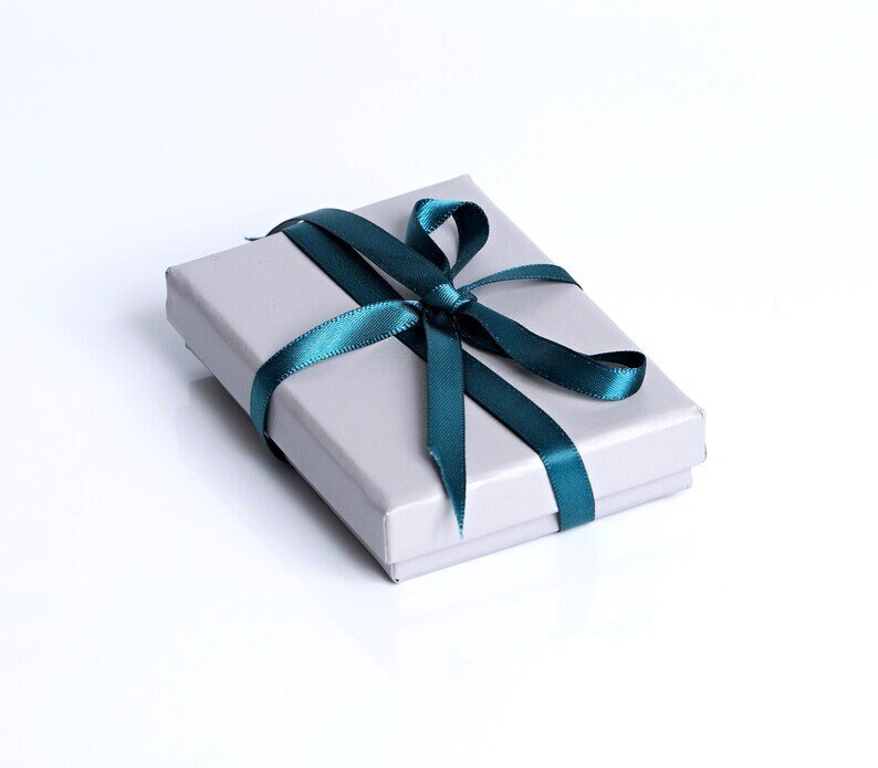 https://i.etsystatic.com/8675532/r/il/cb47da/3373004570/il_fullxfull.3373004570_p8lh.jpg