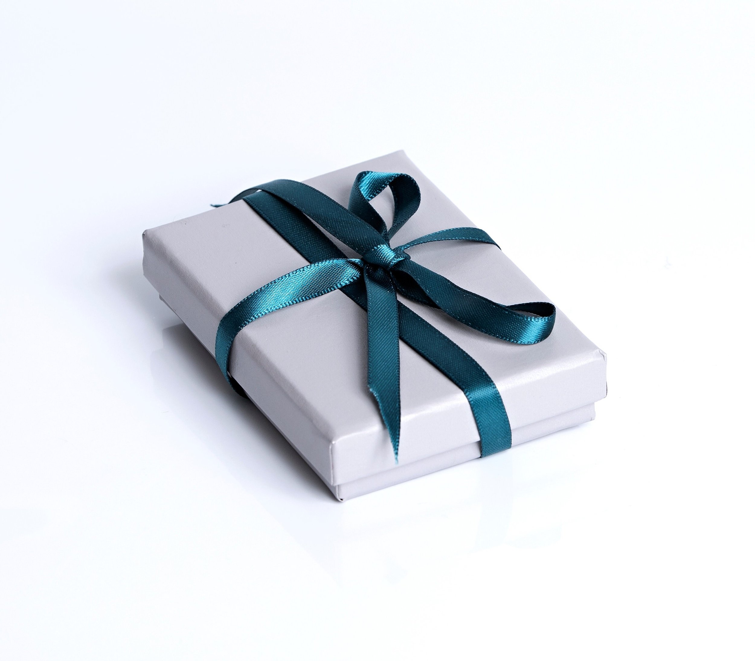 https://i.etsystatic.com/8675532/r/il/6a52fe/2665507833/il_fullxfull.2665507833_tggr.jpg