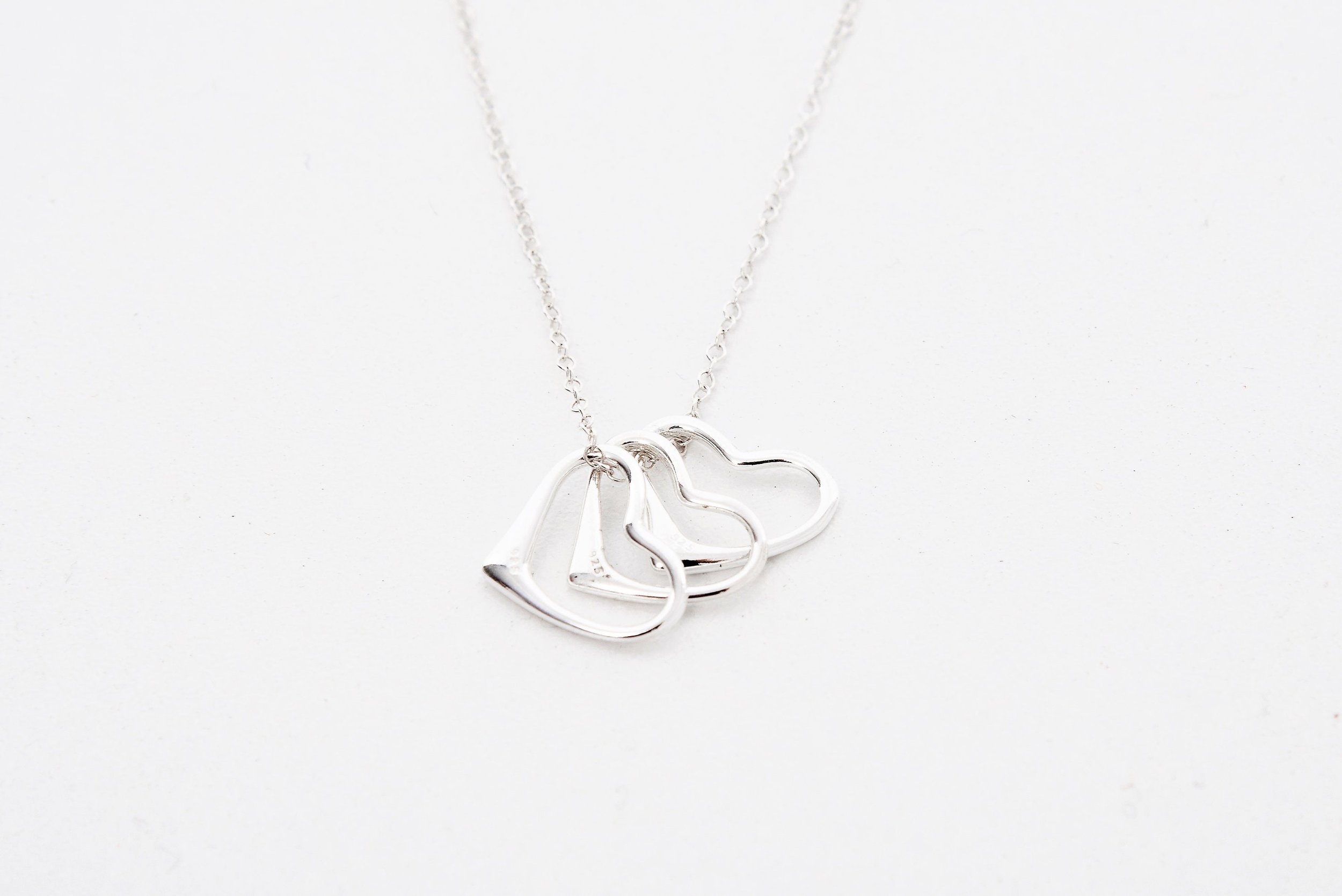 https://i.etsystatic.com/8675532/r/il/e8b095/1628057304/il_fullxfull.1628057304_bon3.jpg