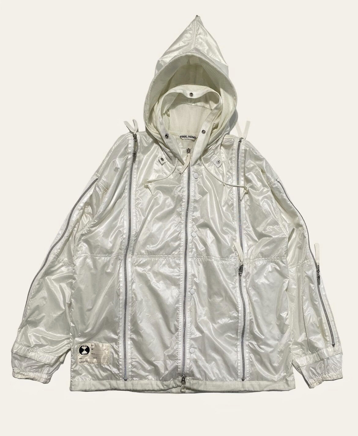 Final Home early 2000's white Survival Jacket — Assorted Wears Final Home early 2000's white Survival Jacket — Assorted Wears