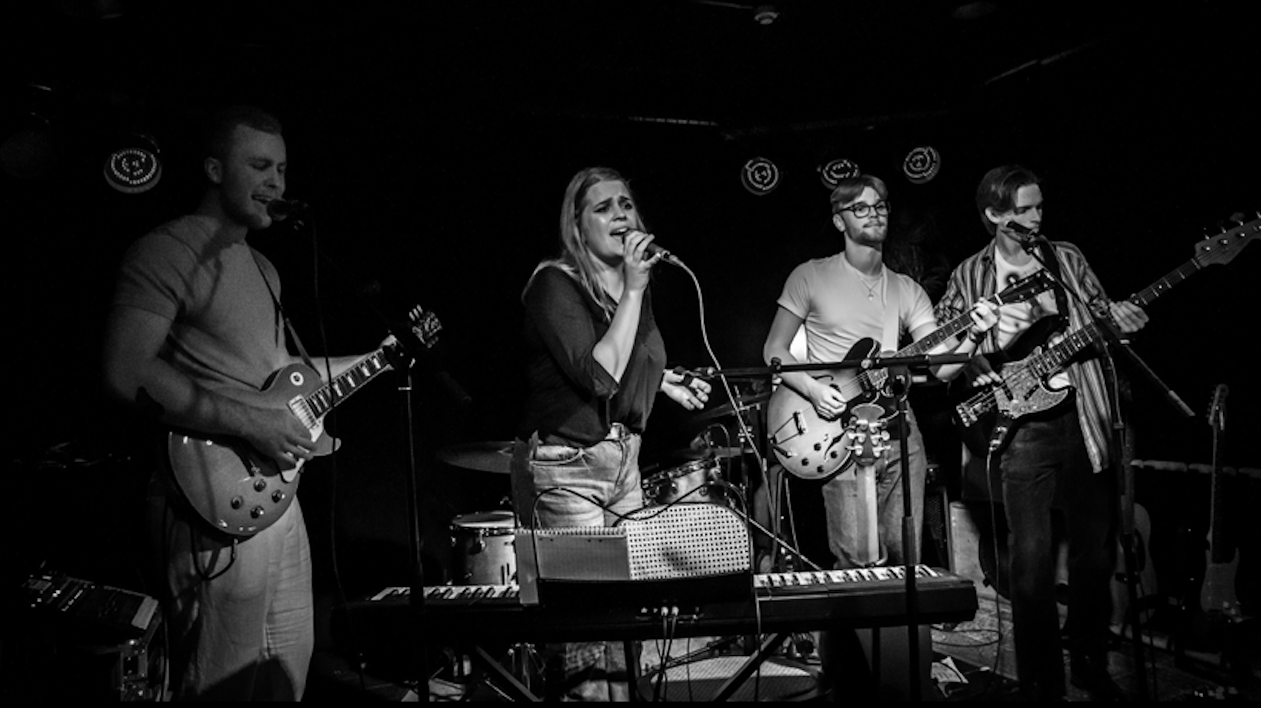 Long Island // 21:00 - 23:30