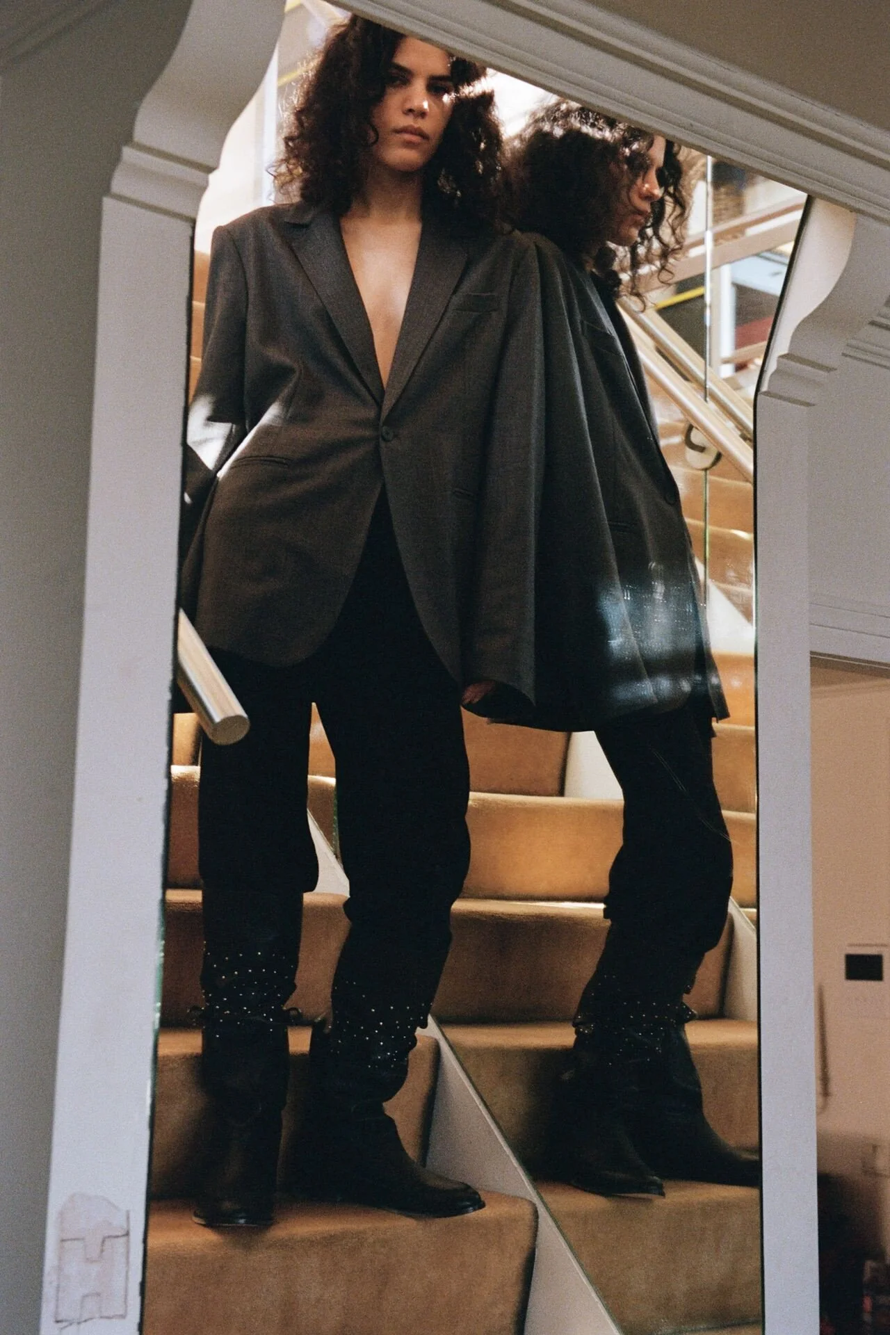      

 
   ALICE FOR MARYAM NASSIR ZADEH   F/W 2025   by Zora Sicher / Styling: Makram Bitar  
 




















  
  



    


  

  


 
   
    
      

        

        

        
          
             
               
                
 