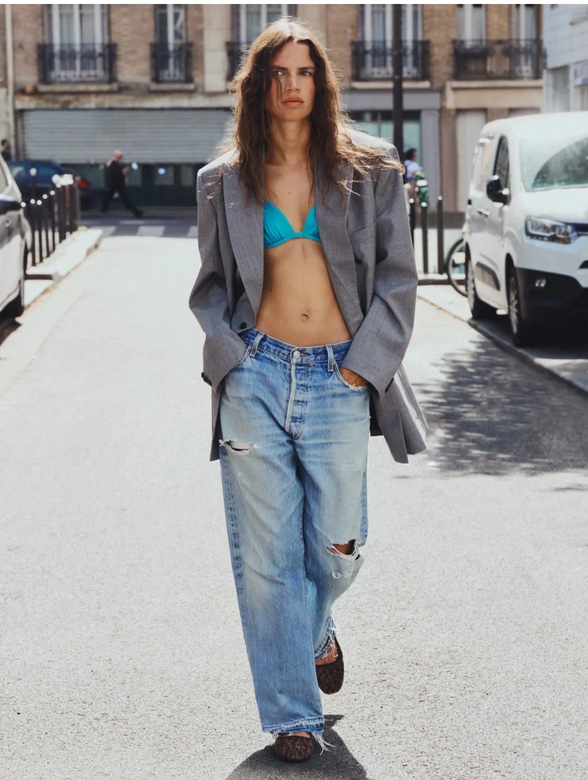       
  
    FLOOR FOR MARIE CLAIRE FRANCE   by Julien Coustillac / Styling: Agathe gire / Art Direction: Eugenio Fasulo / Hair: Aurore Lebacle /  Makeup: Toma Marandeau / Casting: Barbara Blanchard  


  
 #block-8fb2a496362543eef2fa {
    
    --s