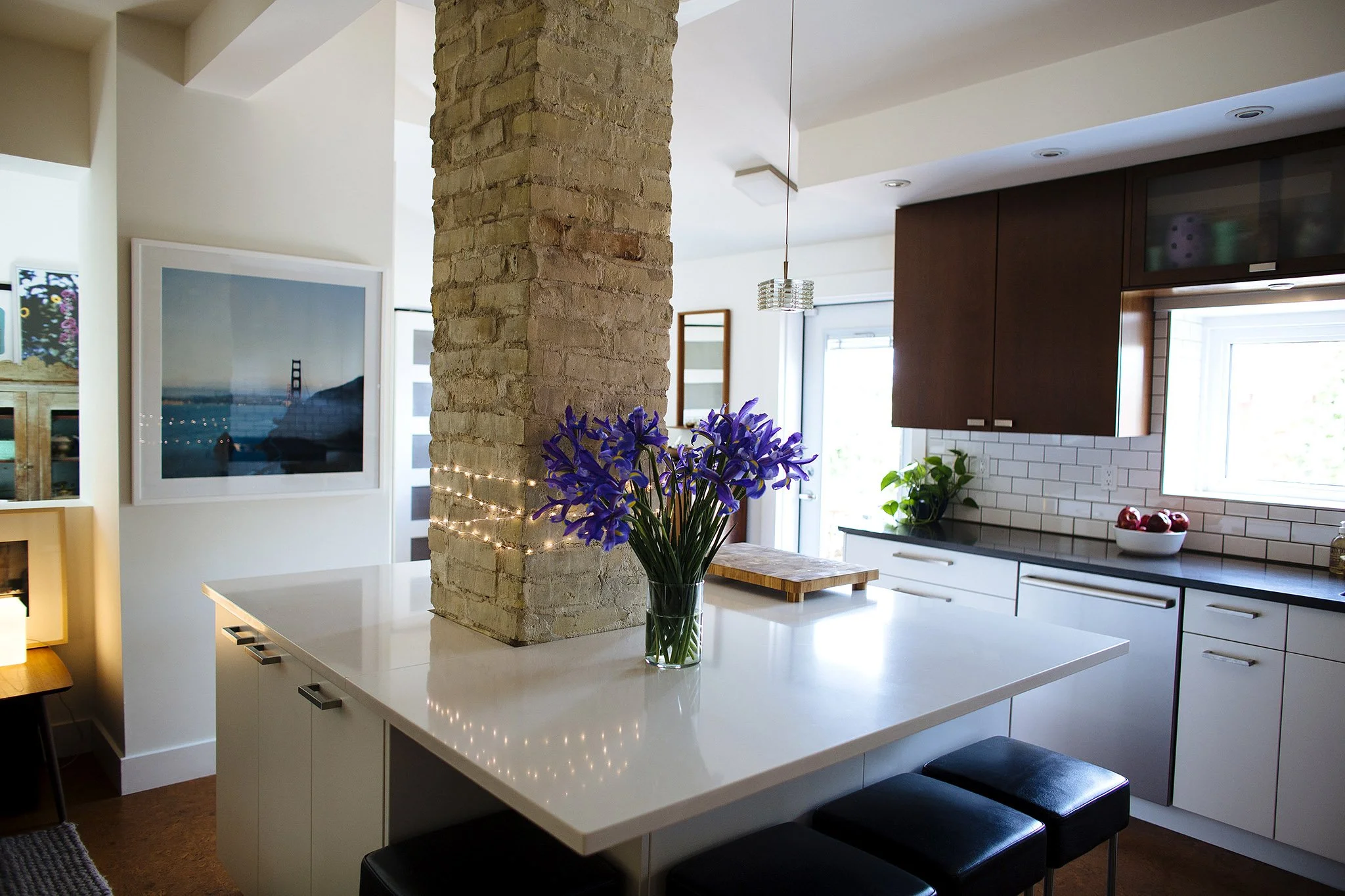 Kitchen Design: Island or Peninsula?
