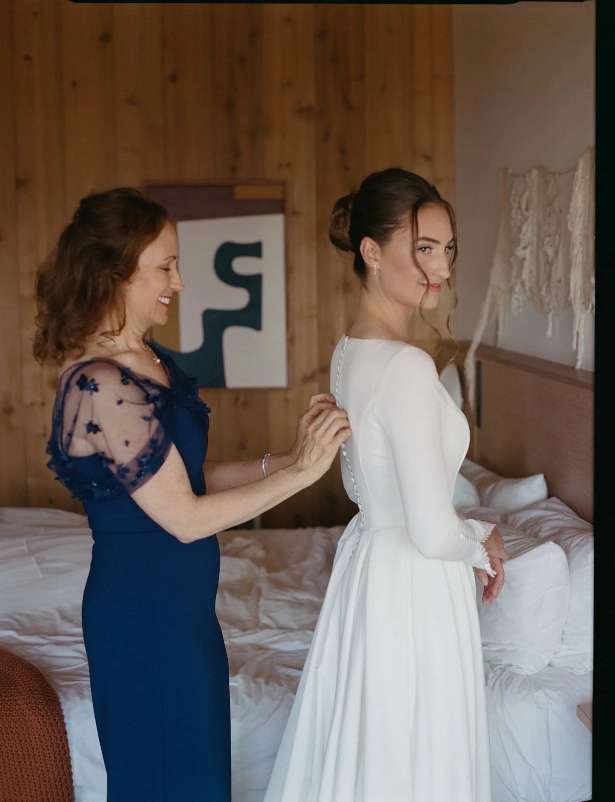 intimate-wedding-sea-ranch-california-film-photographer-7.jpg