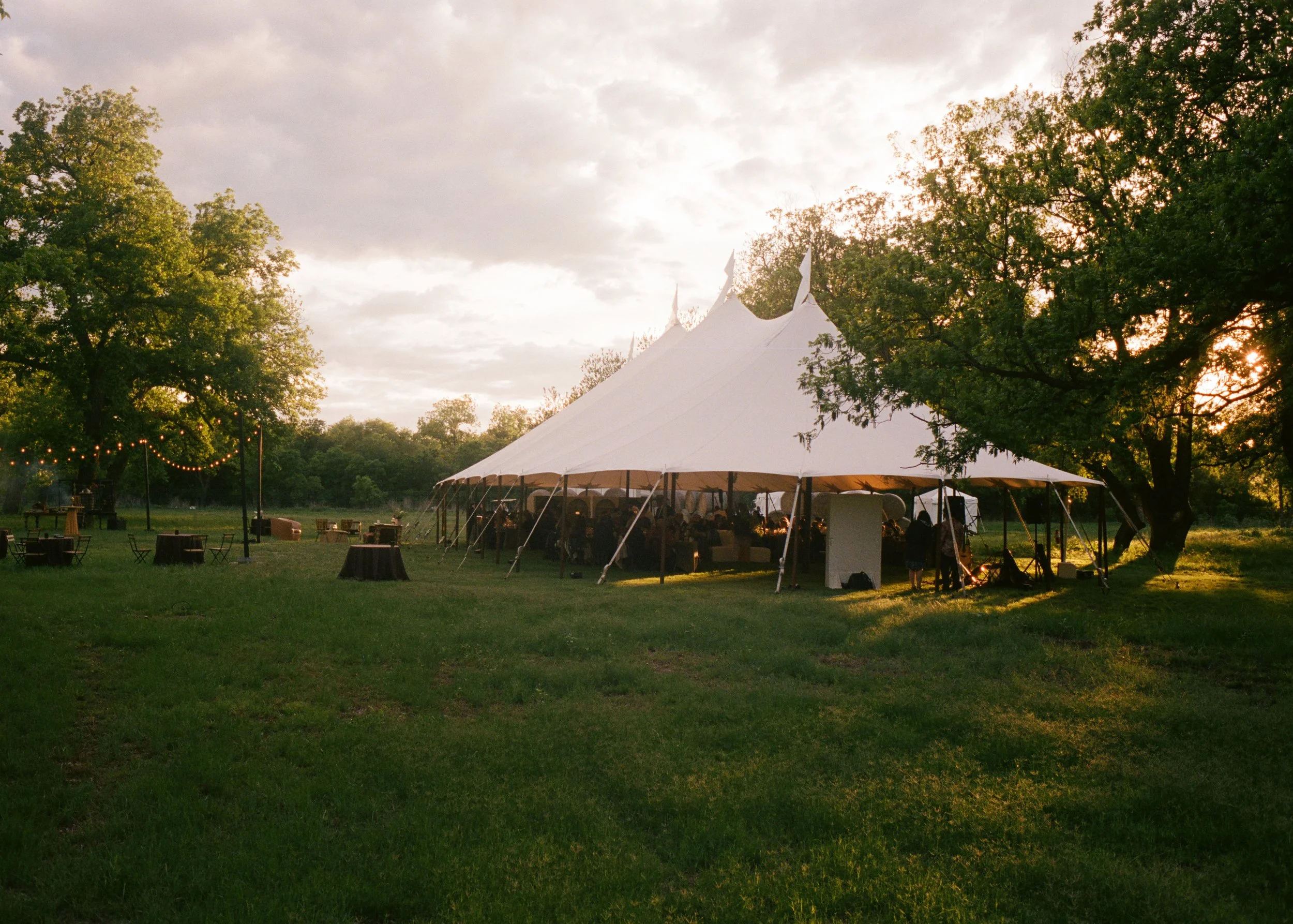 Texas-Film-Wedding-Photographer-Destination-Weddings-35mm-80.jpg