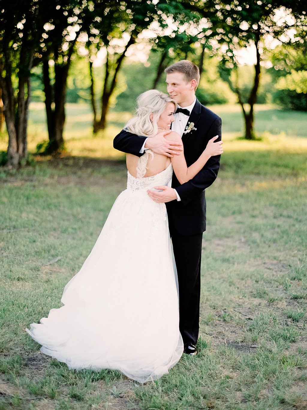 Best-Austin-Denver-California-Wedding-Photographer-Nest-Ruth-Farms-44.jpg