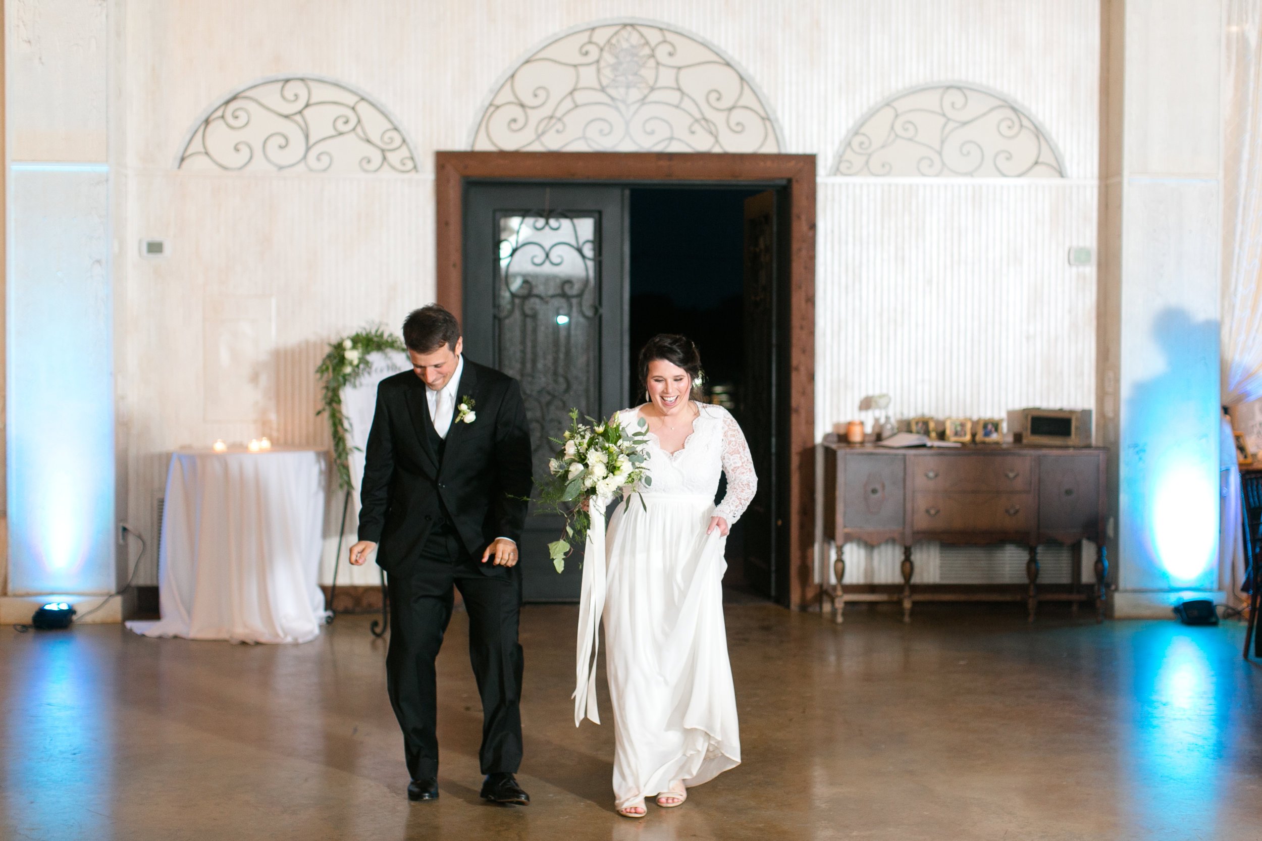 Austin_Texas_Fine_Art_Wedding_Photographer_Kayla_Snell_Photography_Antebellum_Oaks590.jpg