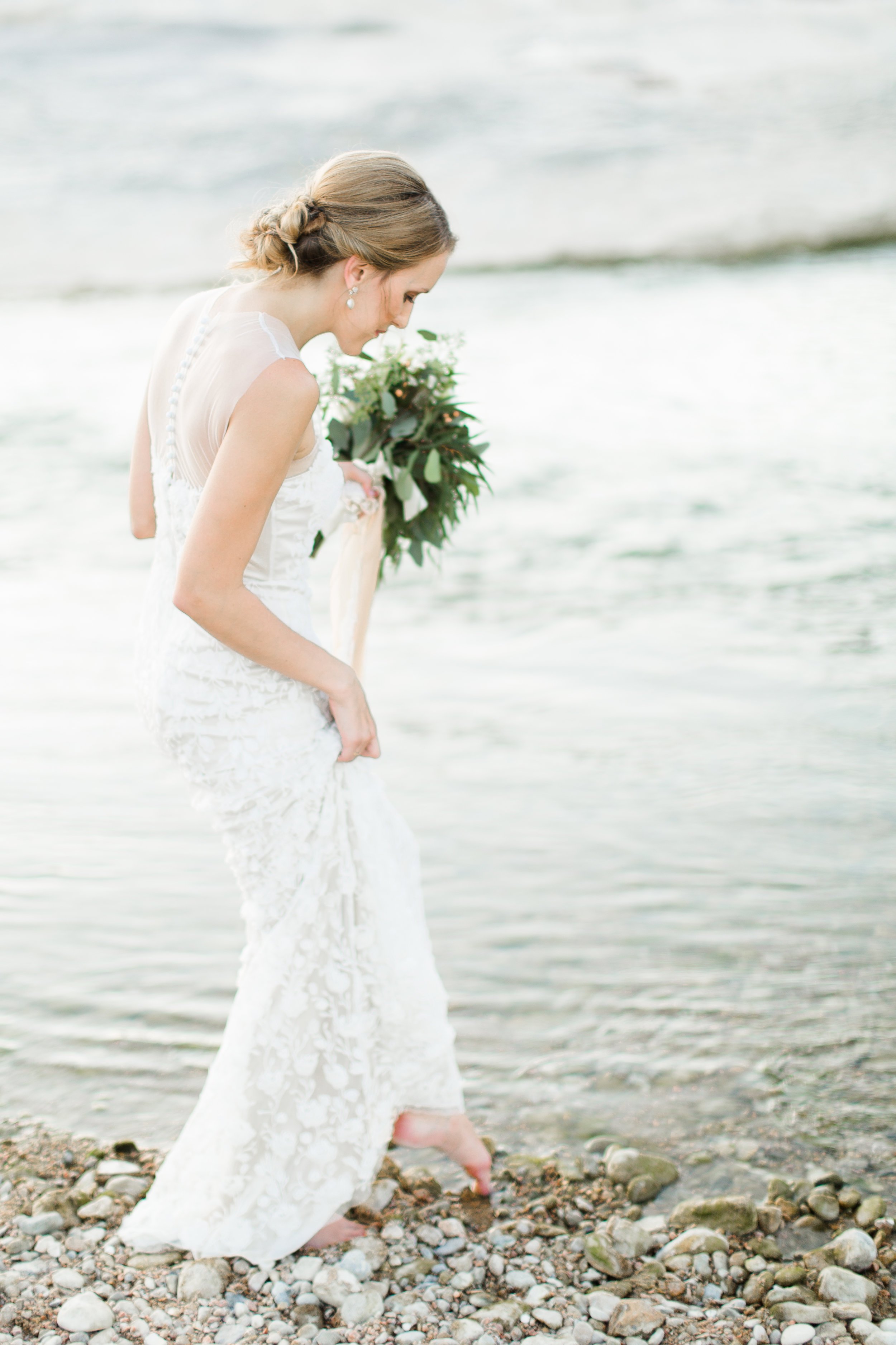 Pedernales Falls Austin Bridal Session. Kayla Snell Photography. Austin wedding Photographer