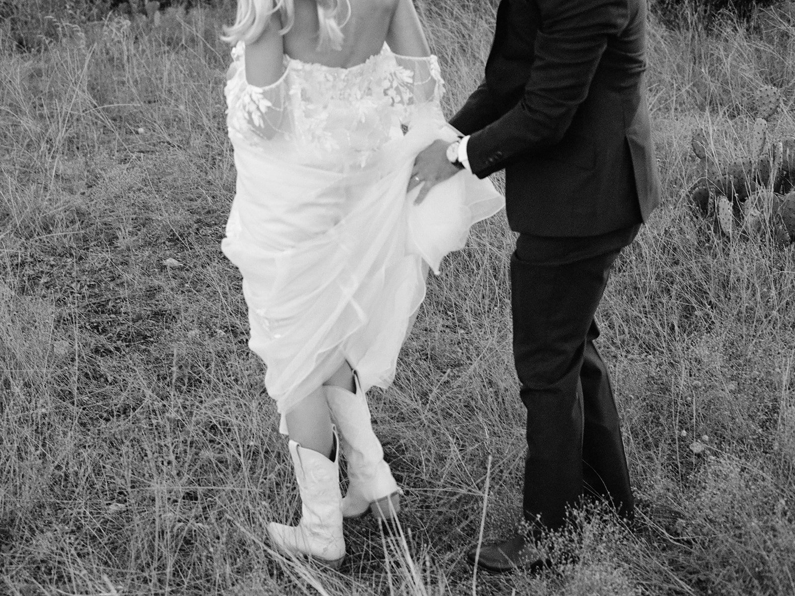 Best-Austin-Wedding-Photographers-Elopement-Film-35mm-Asheville-Santa-Barbara-Backyard-132.jpg