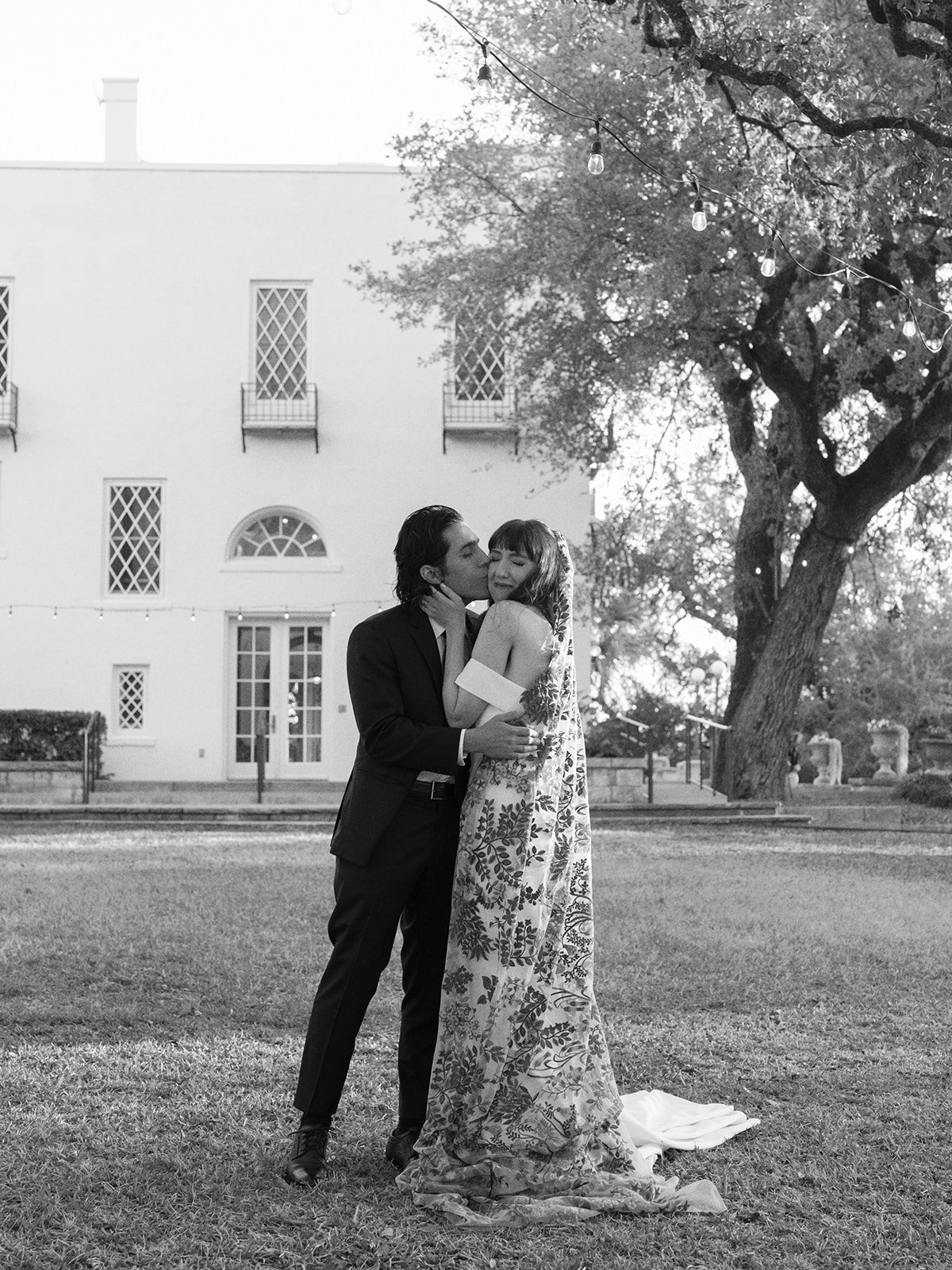 Best-Austin-Wedding-Photographers-Elopement-Film-35mm-Asheville-Santa-Barbara-Laguna-Gloria-50.jpg