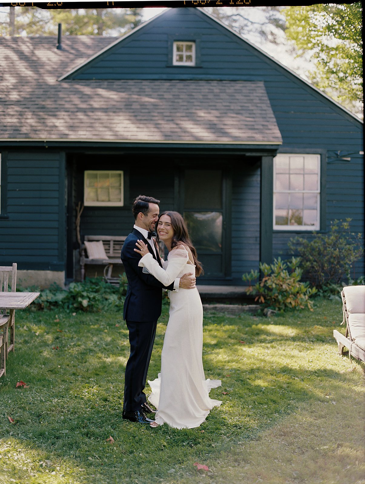 Best-Berkshires-Wedding-Photographer-Inn-Kenmore-Hall-35mm-Film-Austin-25.jpg